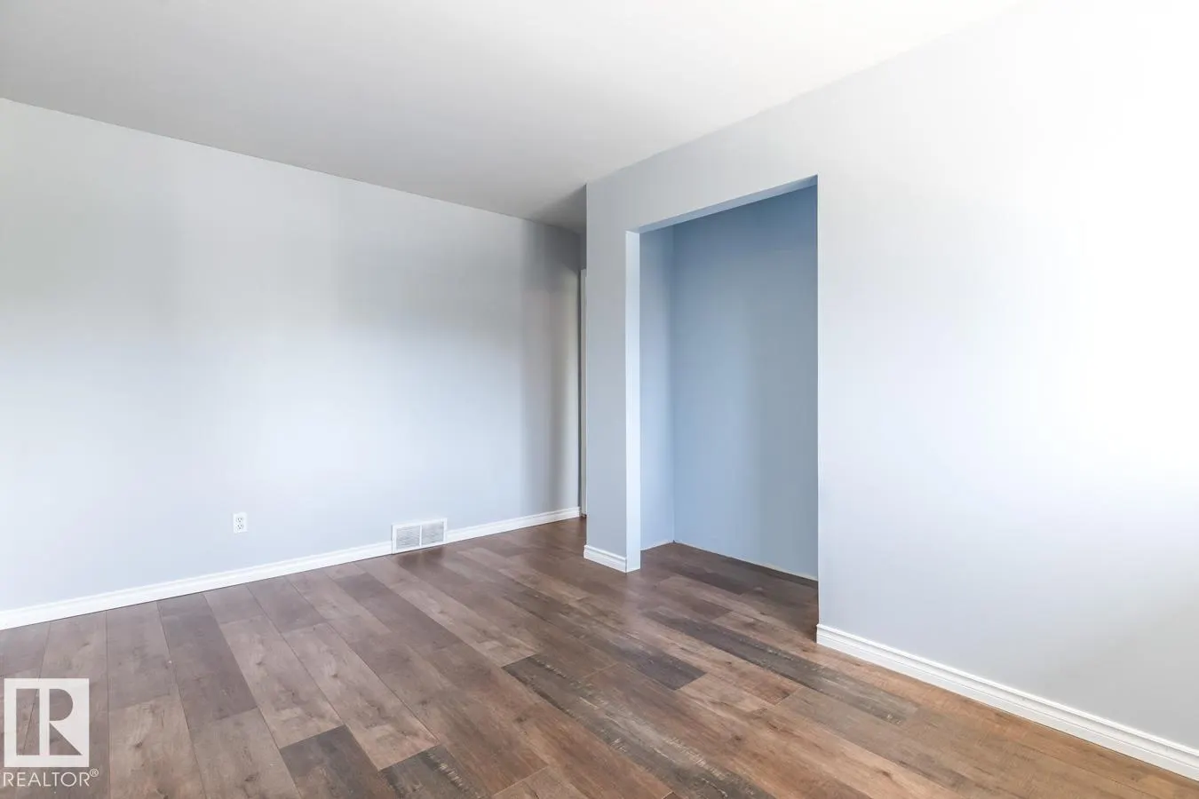 121 GEORGIAN Way