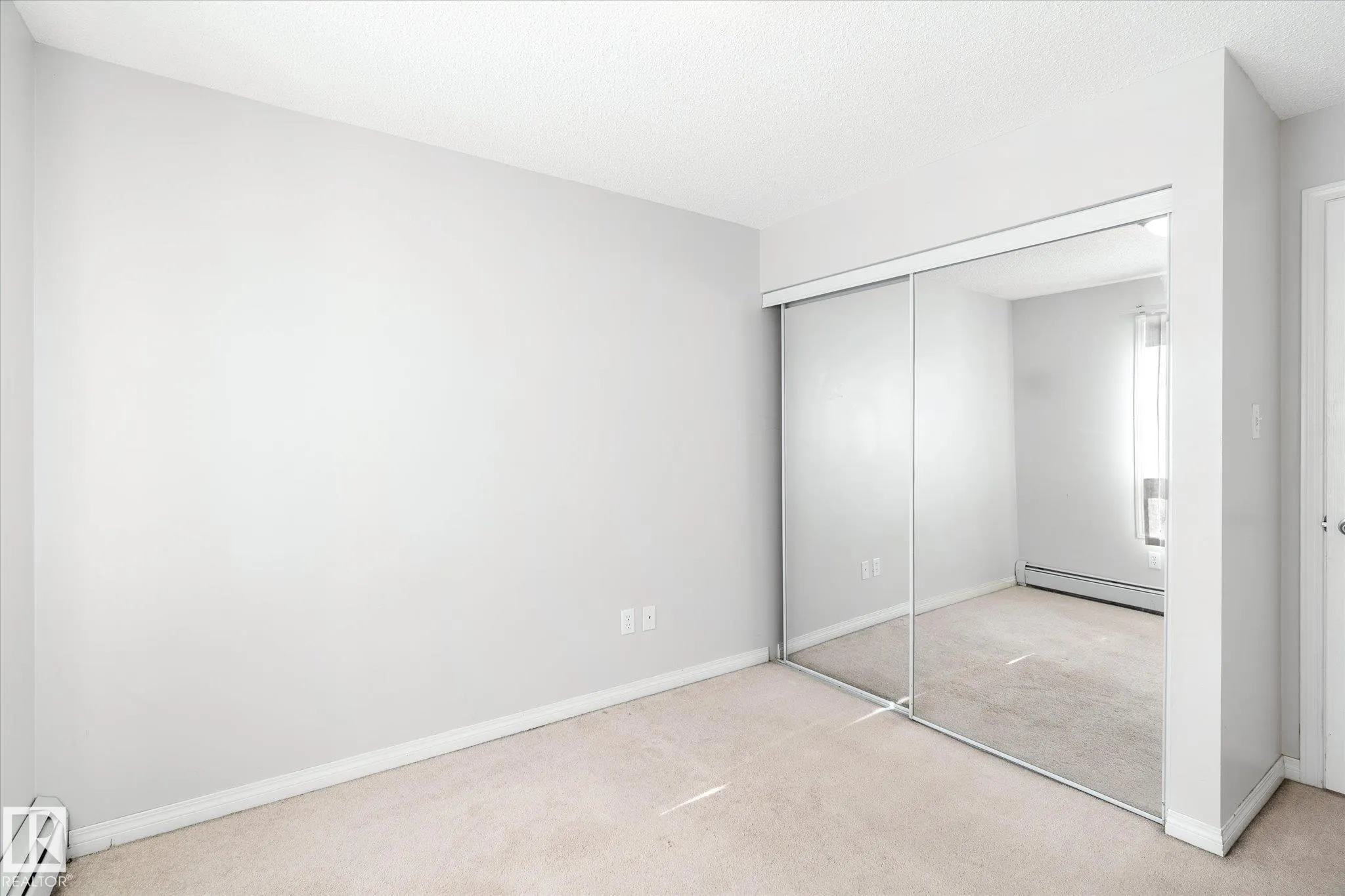 330 CLAREVIEW STATION Drive