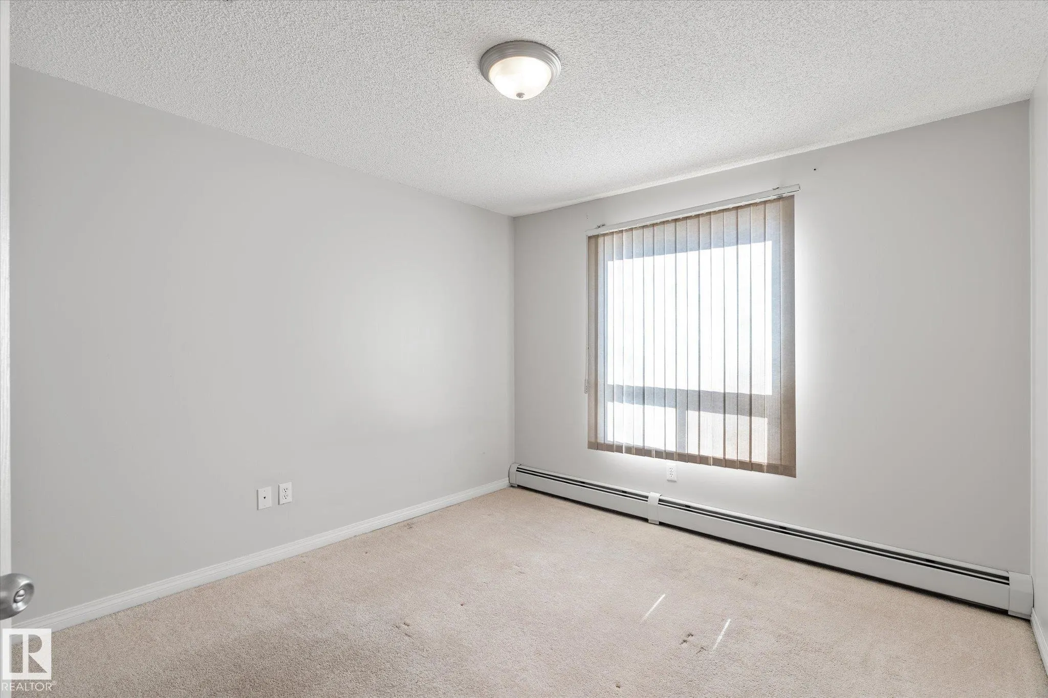330 CLAREVIEW STATION Drive