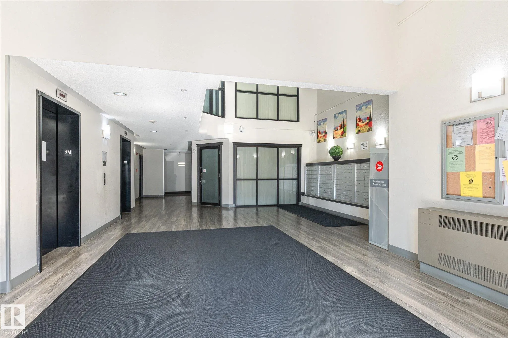 330 CLAREVIEW STATION Drive
