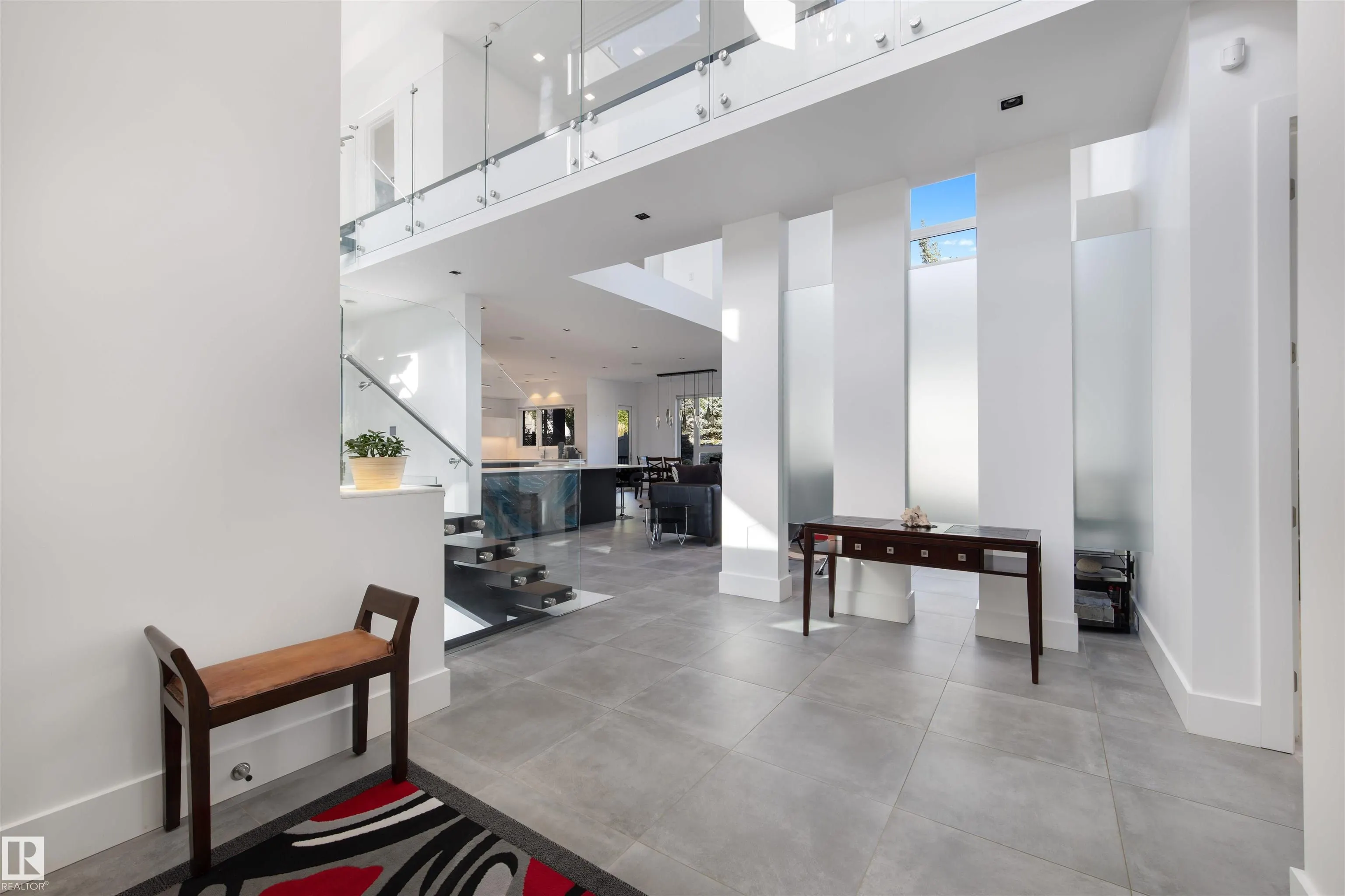 17 WINDERMERE Drive