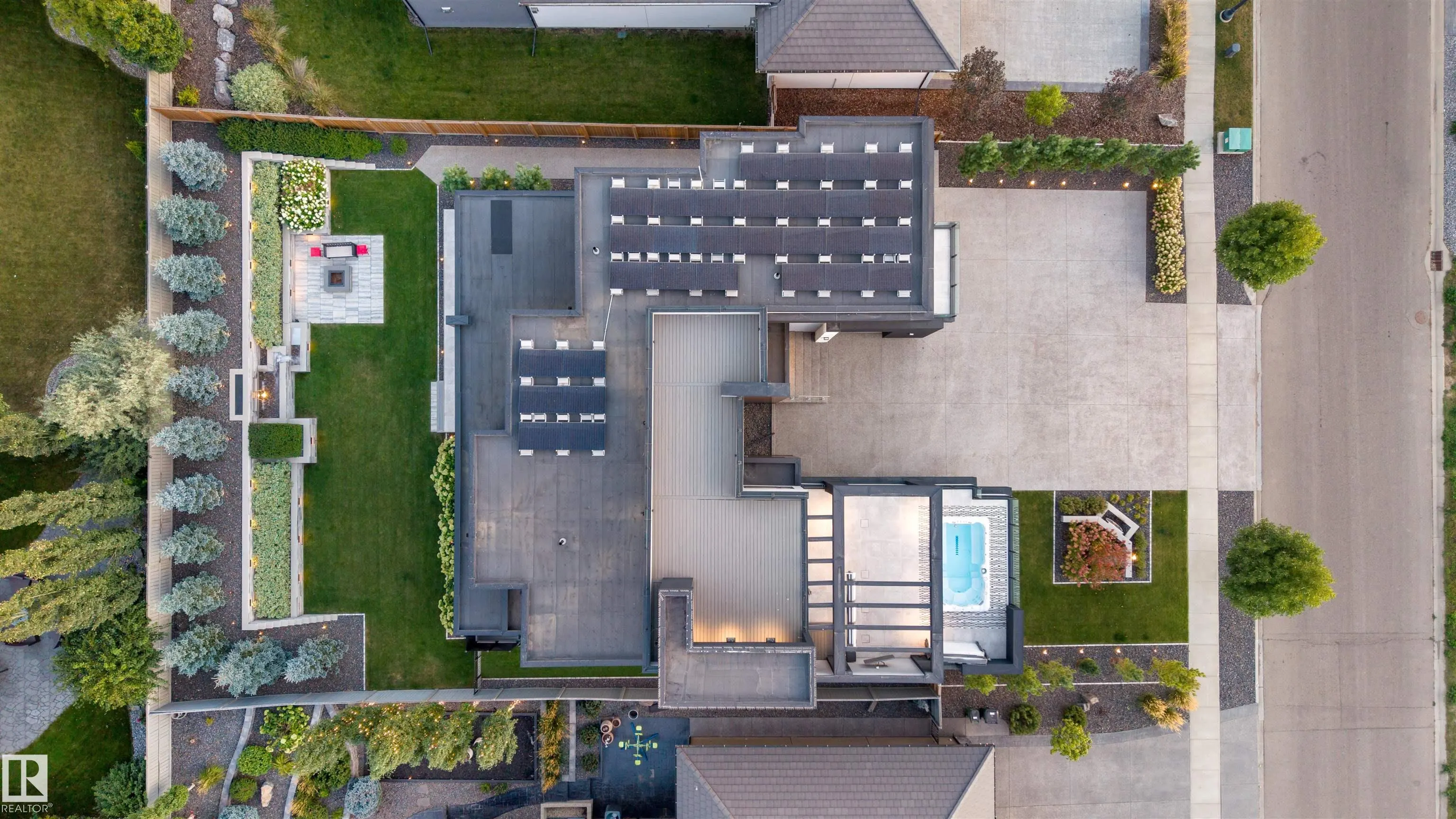 17 WINDERMERE Drive