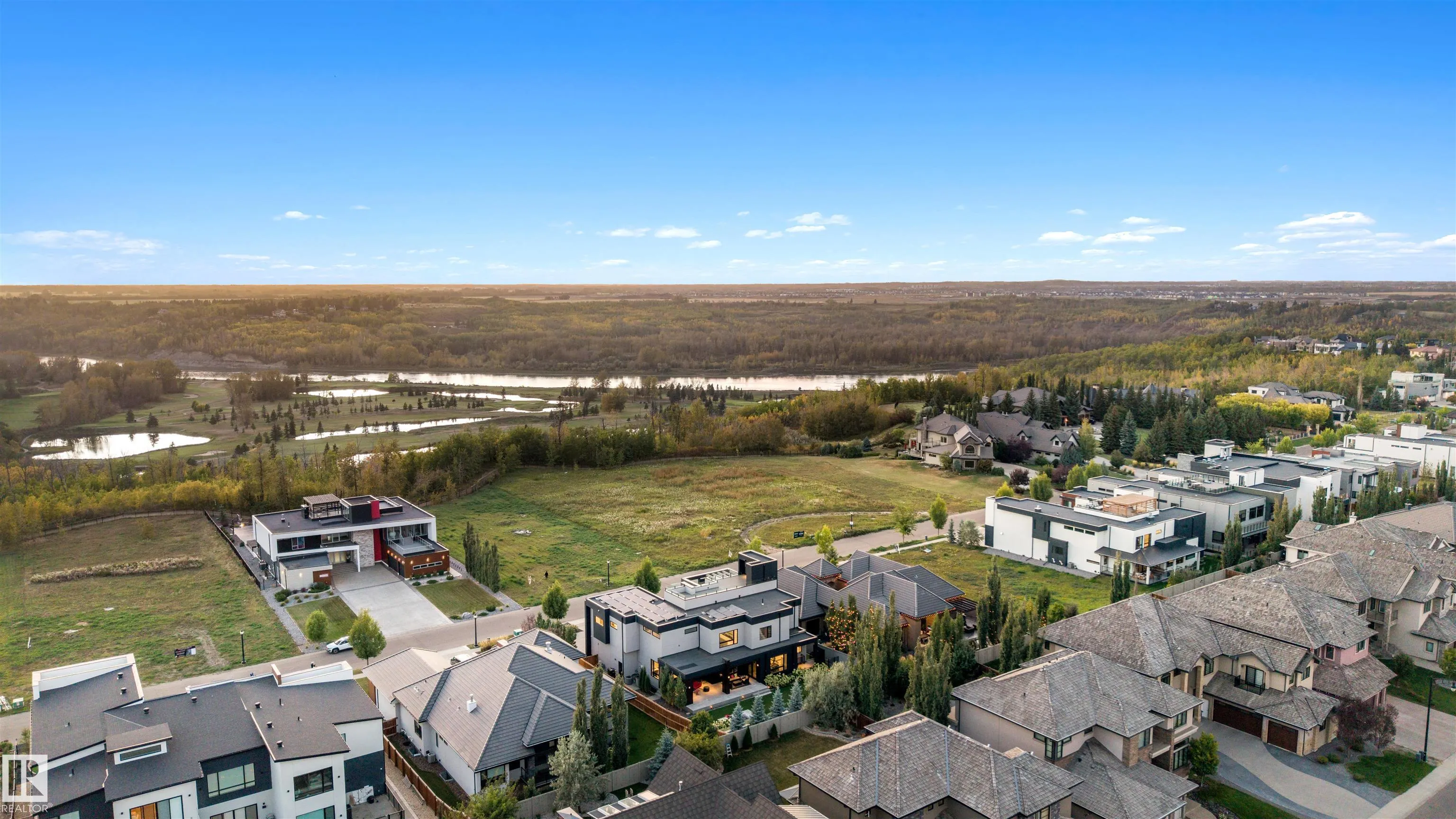 17 WINDERMERE Drive