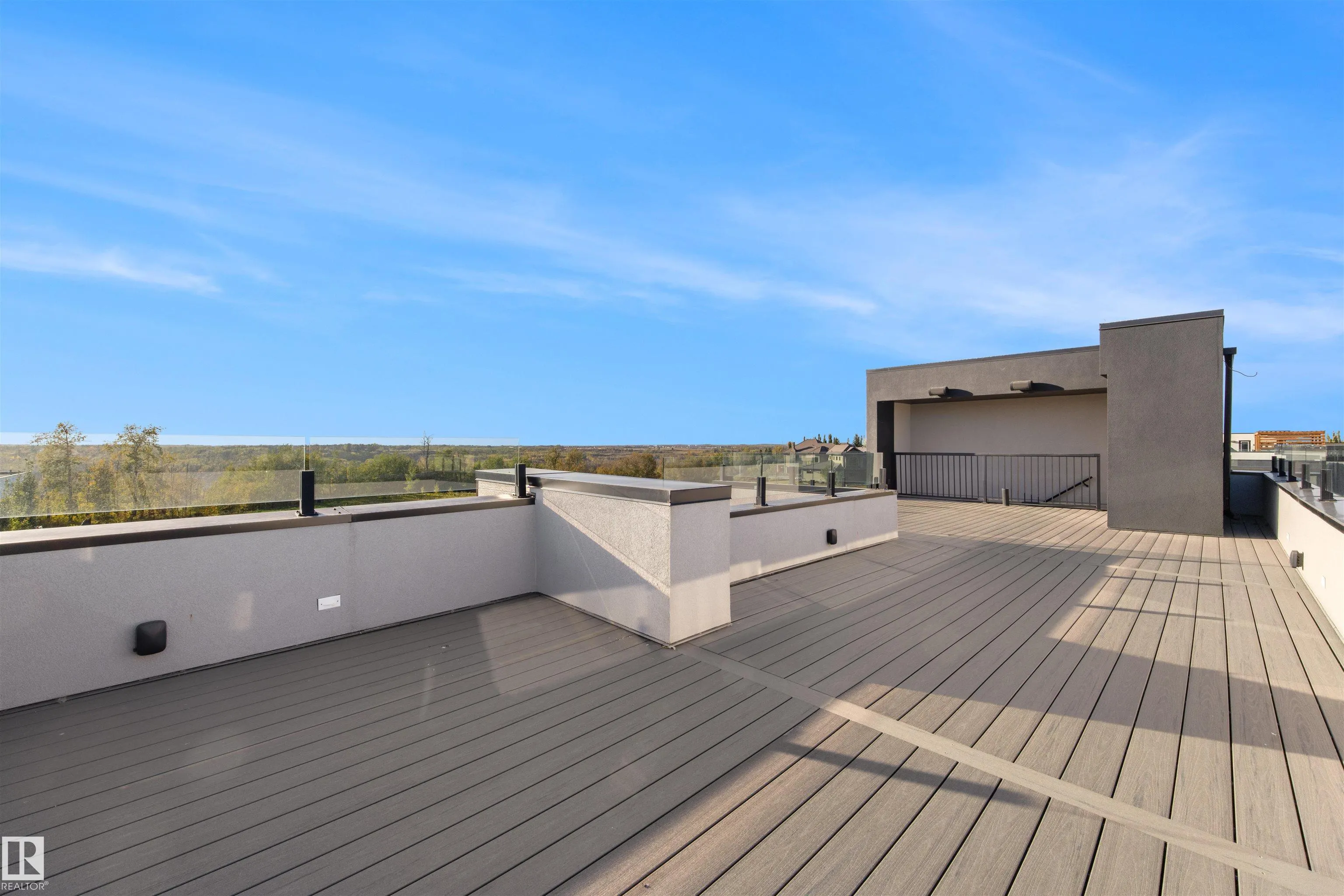 17 WINDERMERE Drive