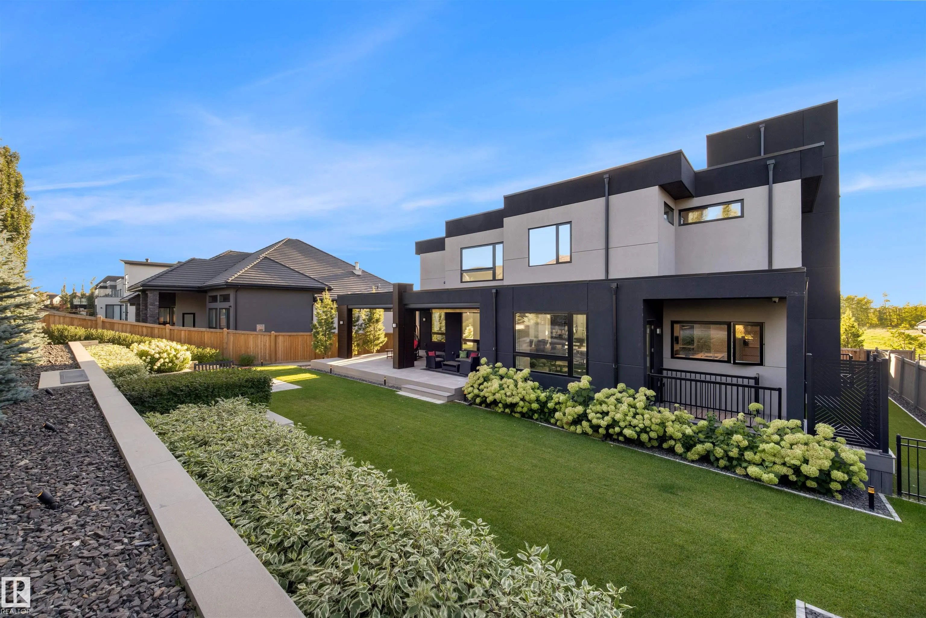 17 WINDERMERE Drive