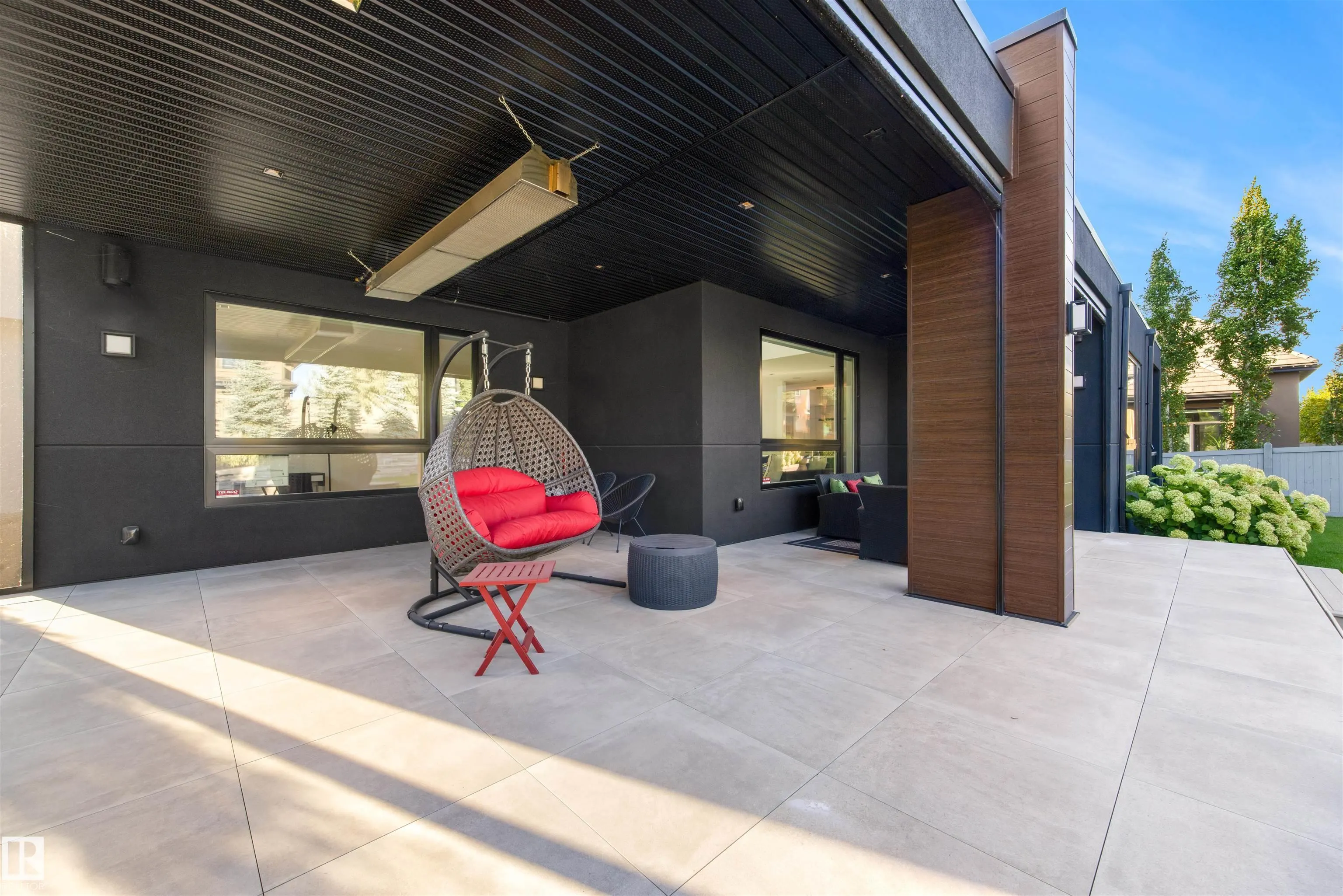 17 WINDERMERE Drive