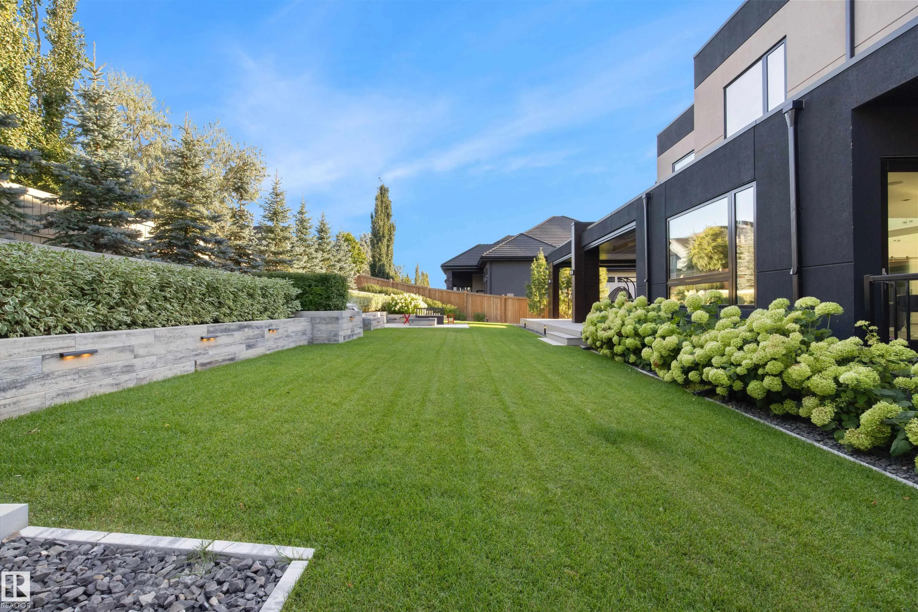 17 WINDERMERE Drive