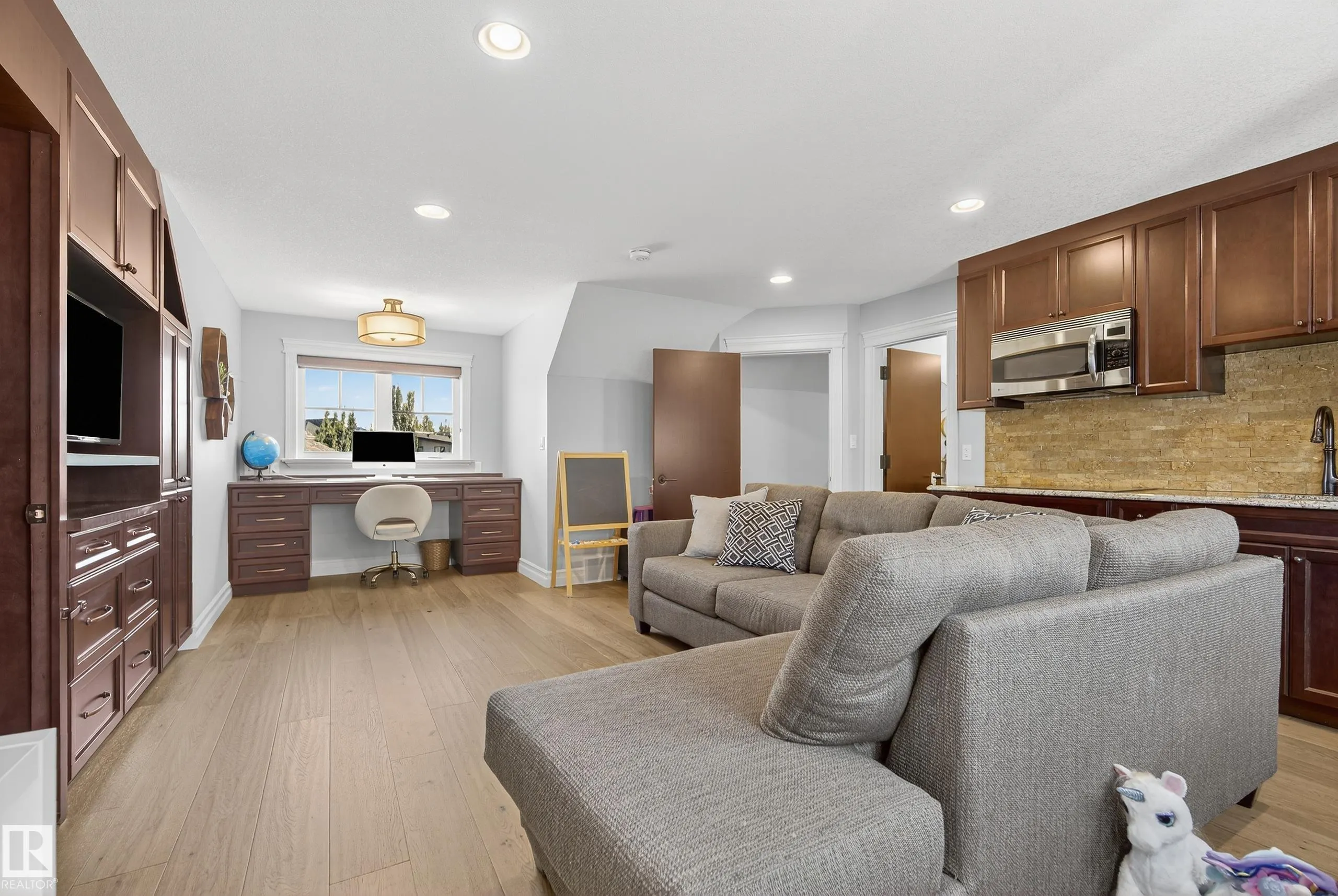 2790 WHEATON Drive