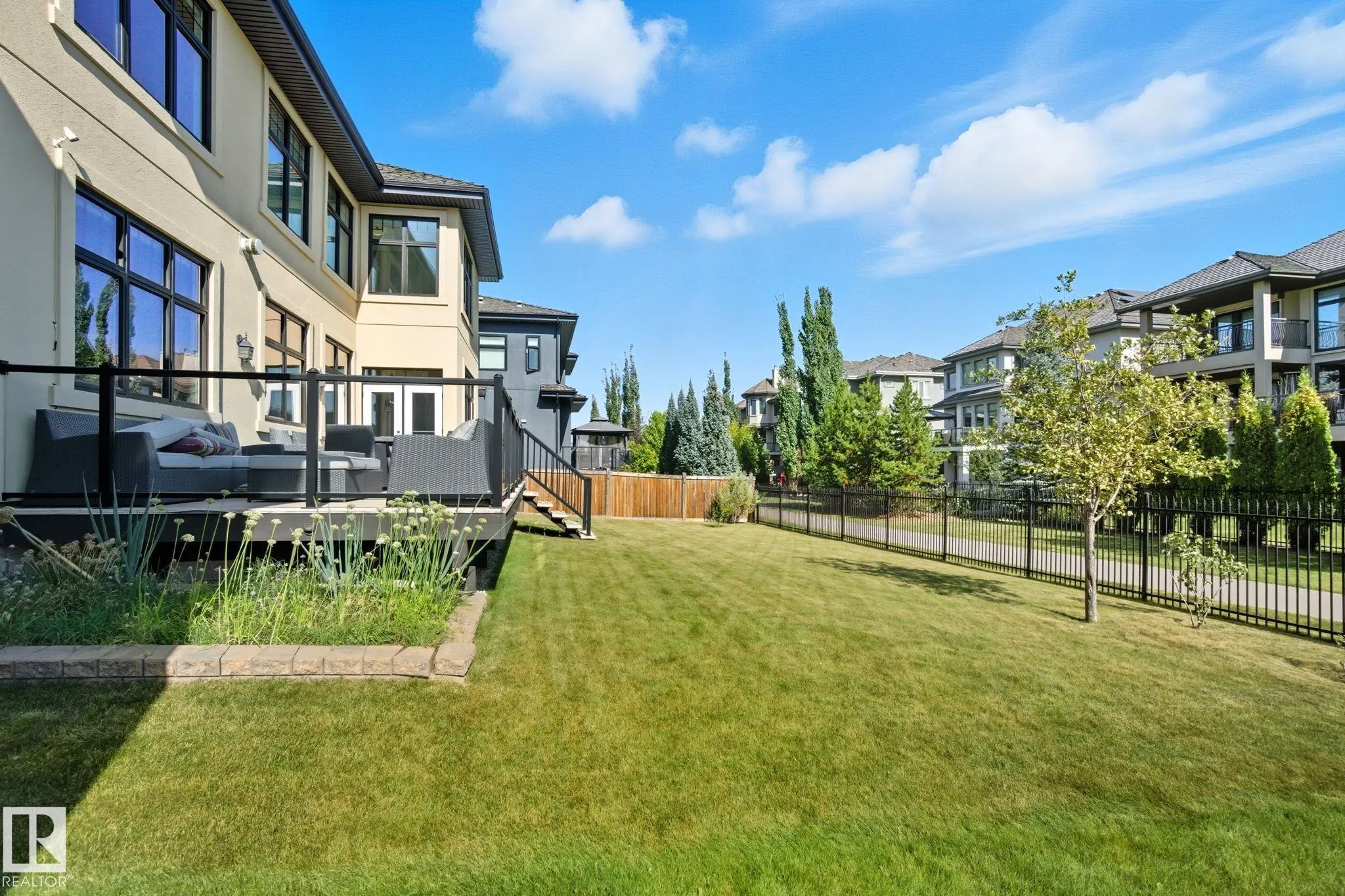 3545 WATSON Point(e)