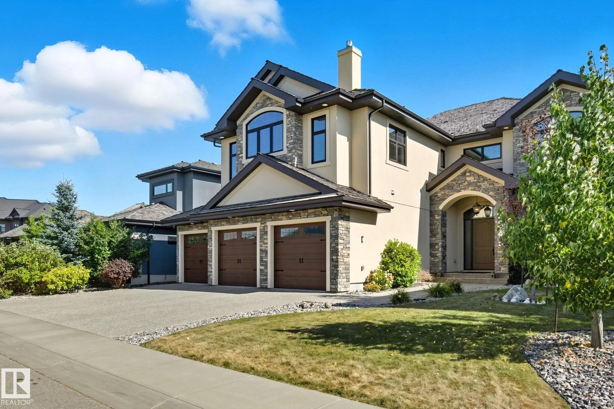 3545 WATSON Point(e)