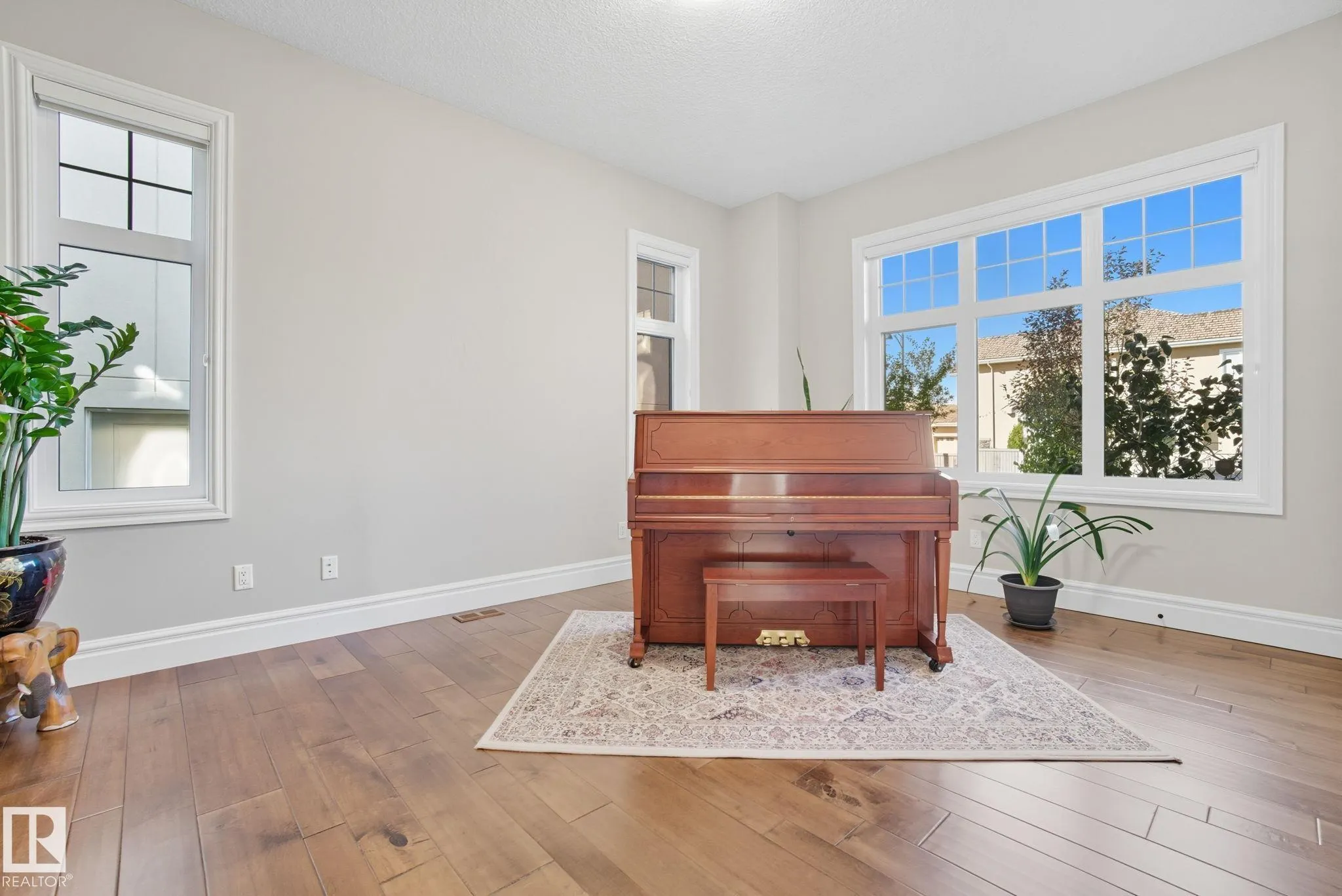 3545 WATSON Point(e)
