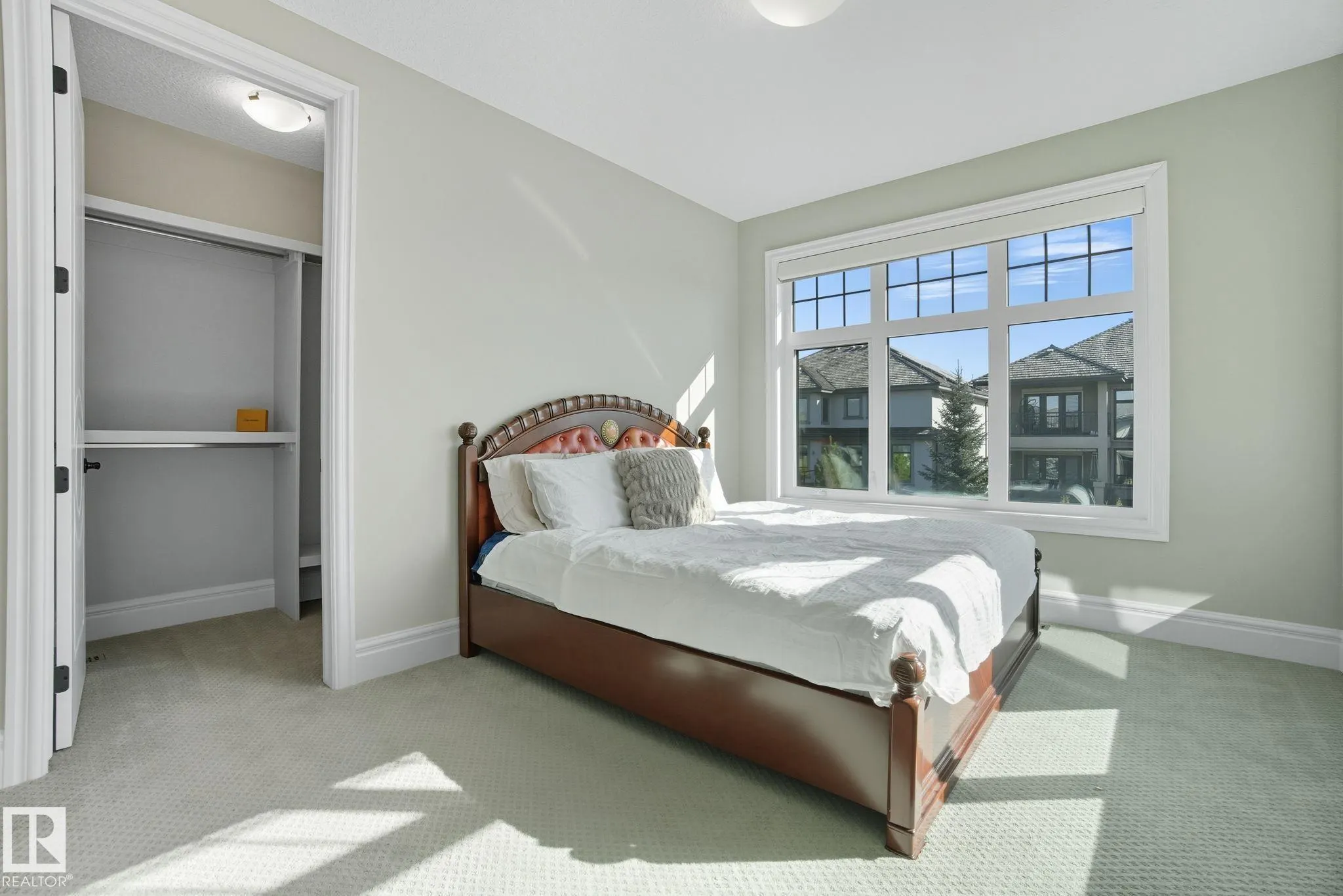3545 WATSON Point(e)