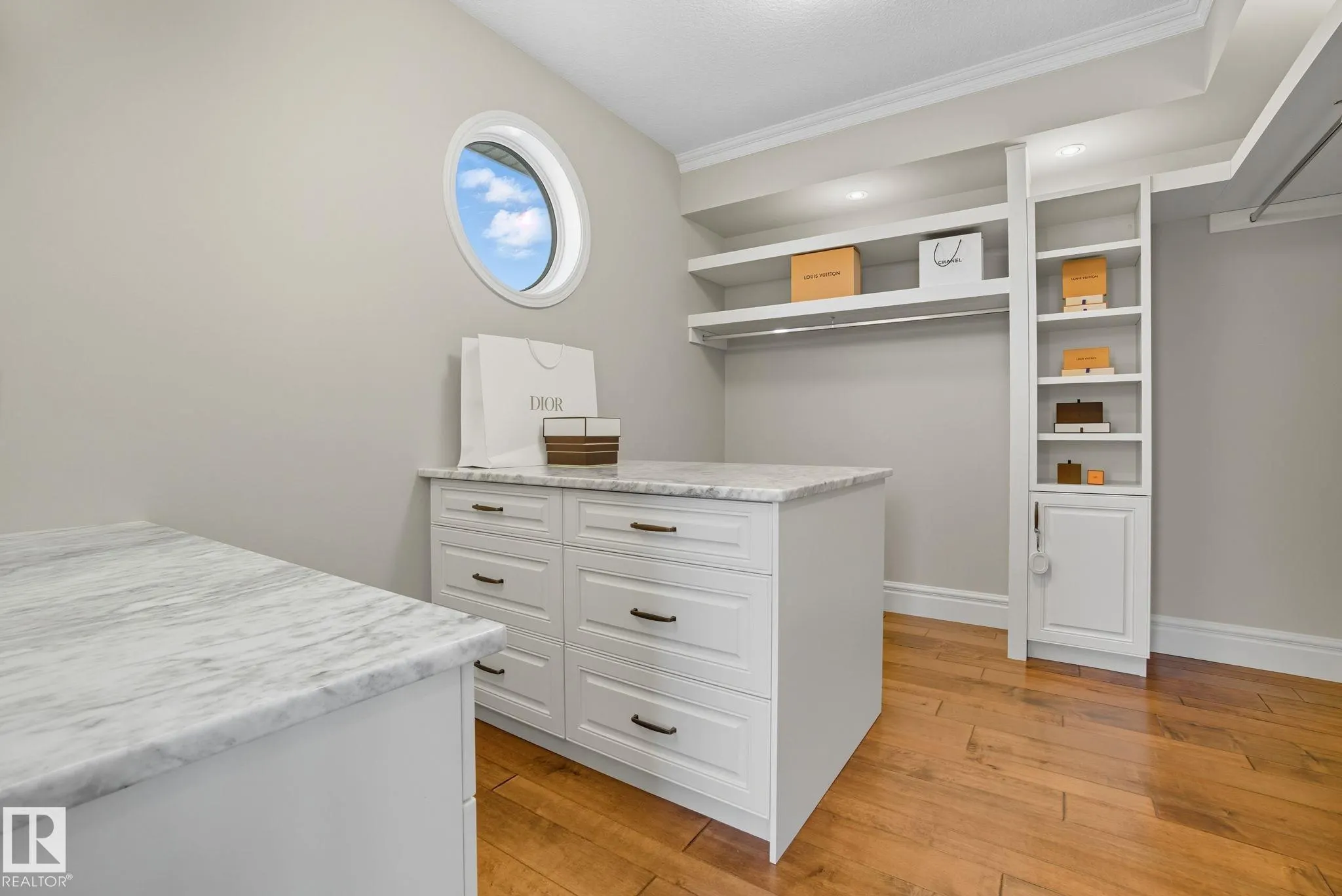 3545 WATSON Point(e)