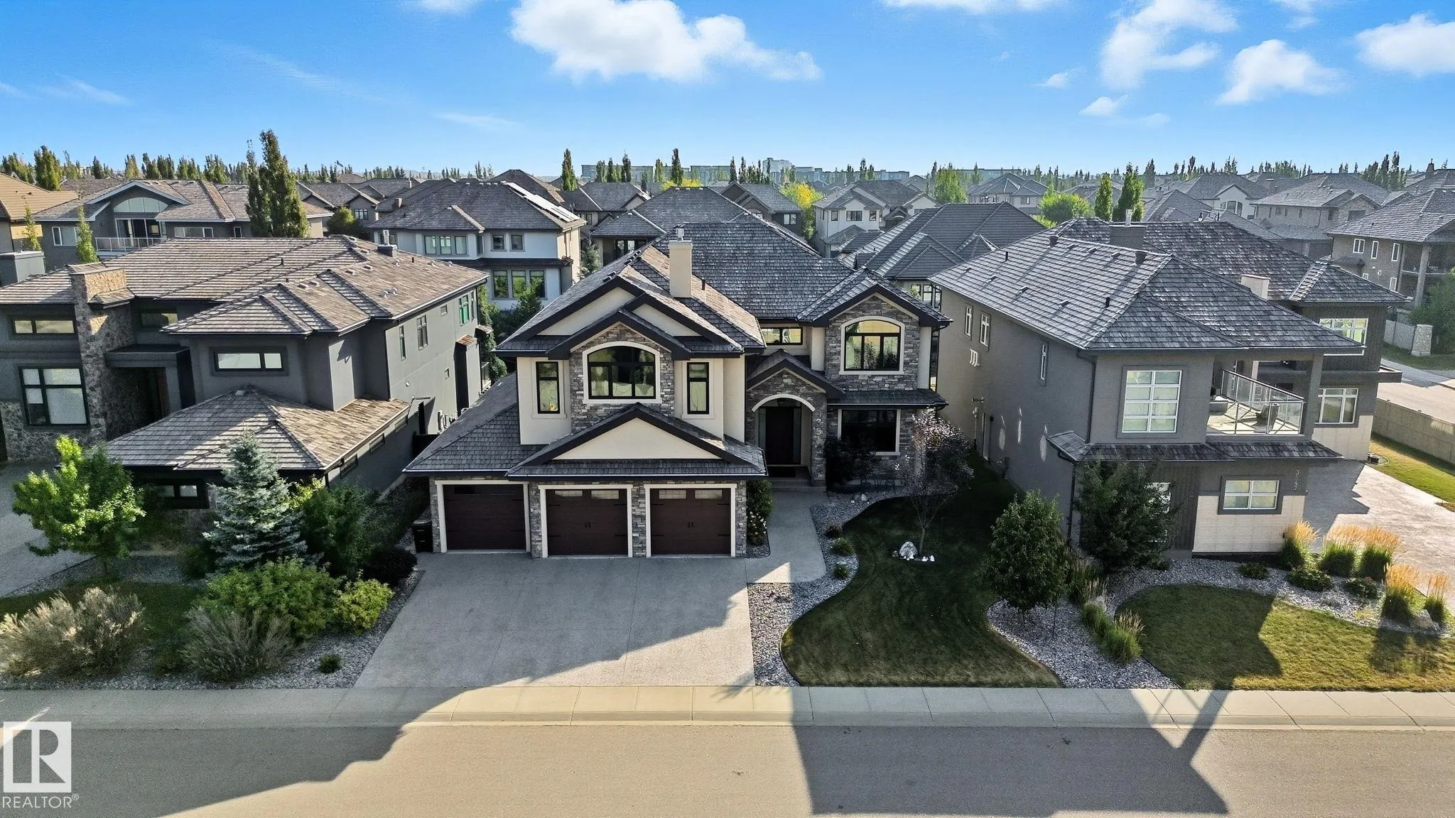 3545 WATSON Point(e)