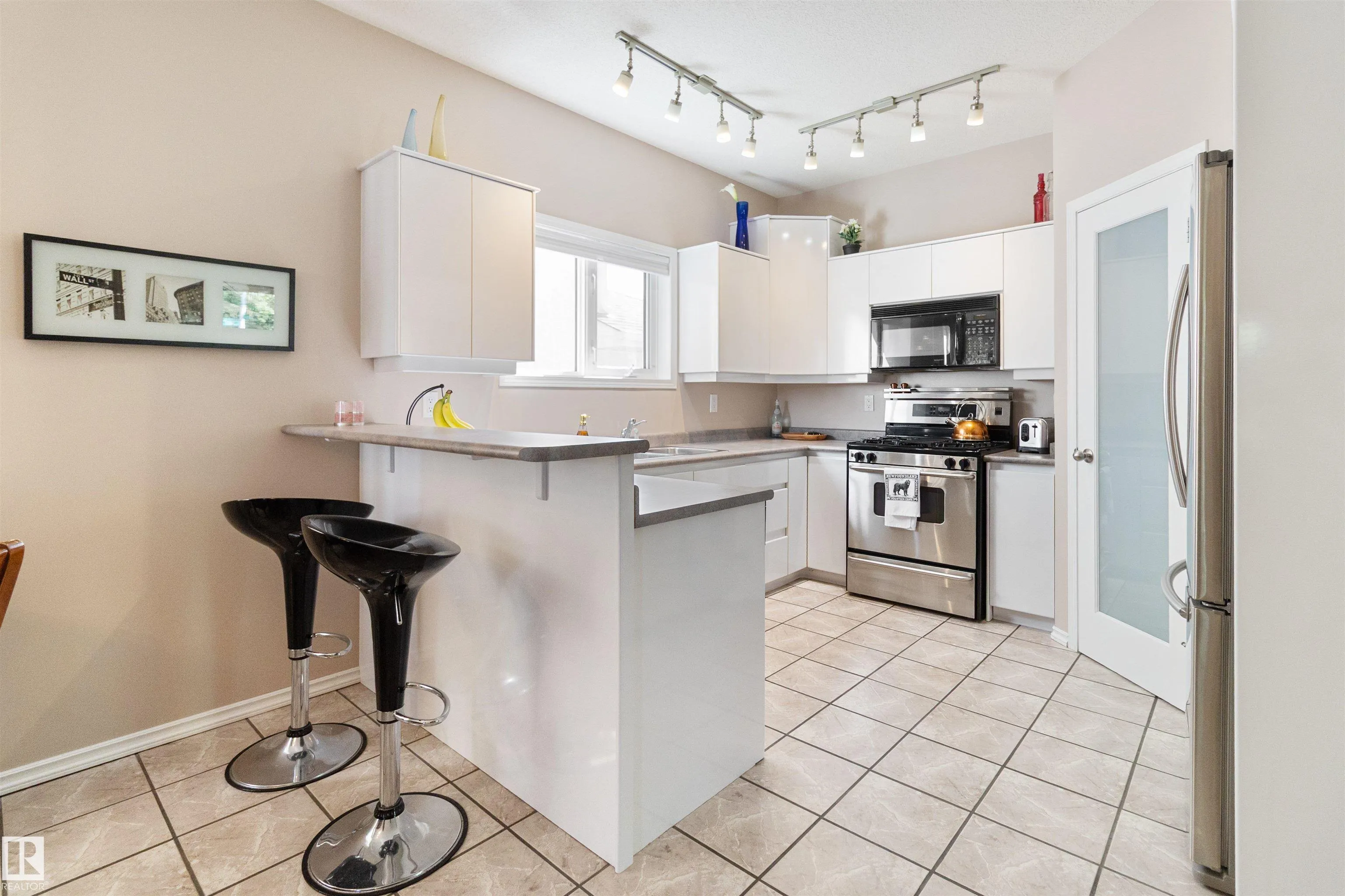 133 KULAWY Drive