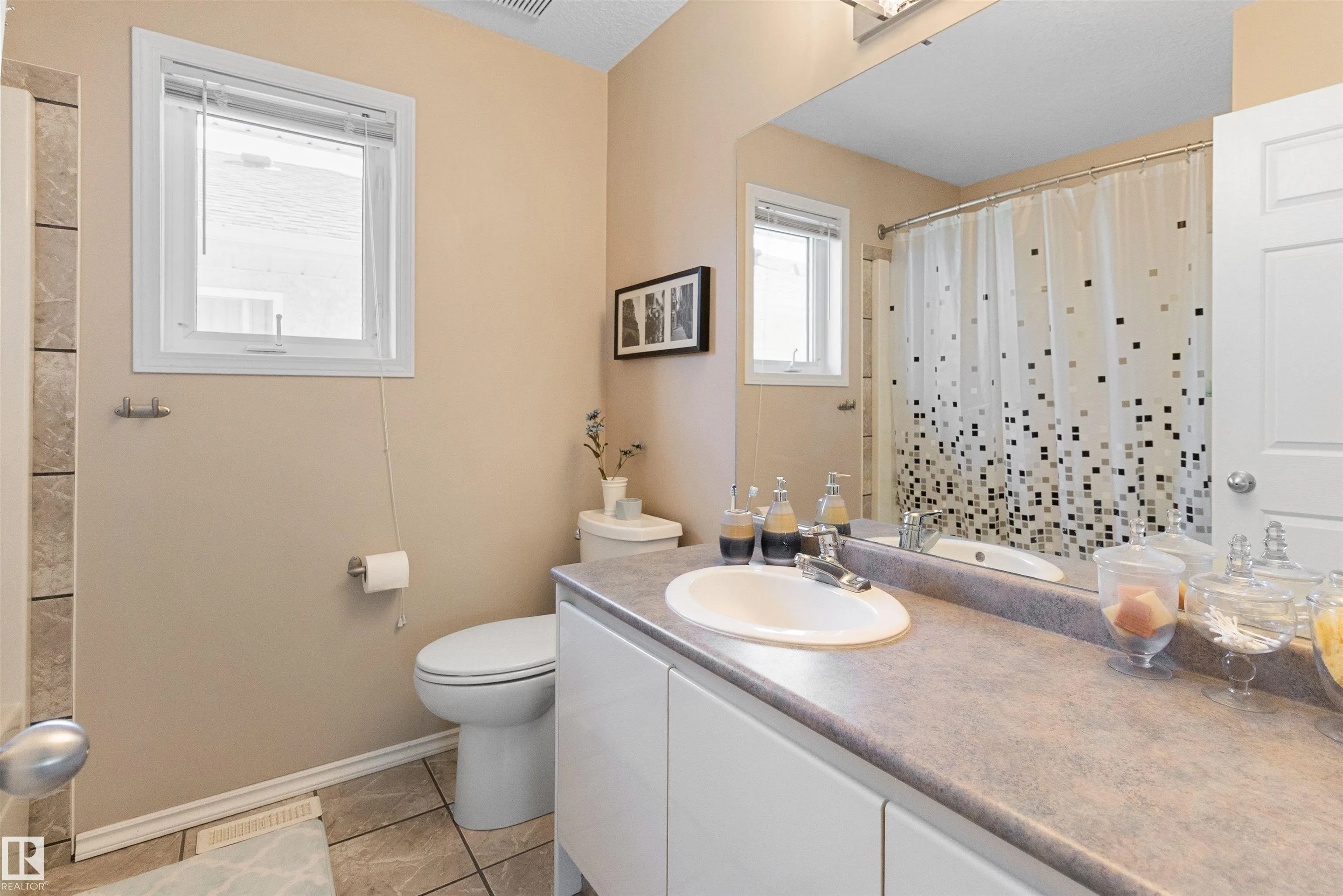 133 KULAWY Drive