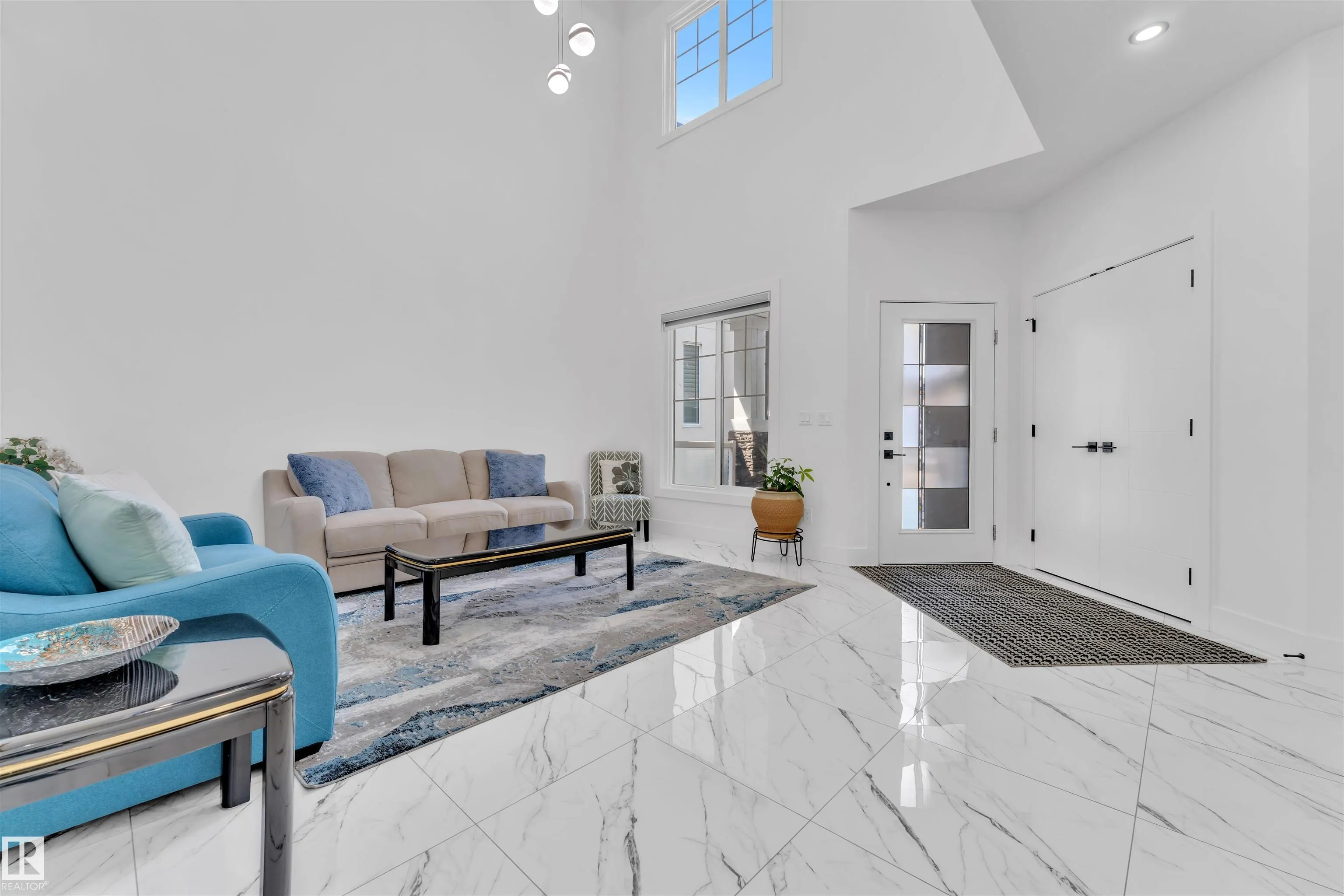 1809 18A Avenue