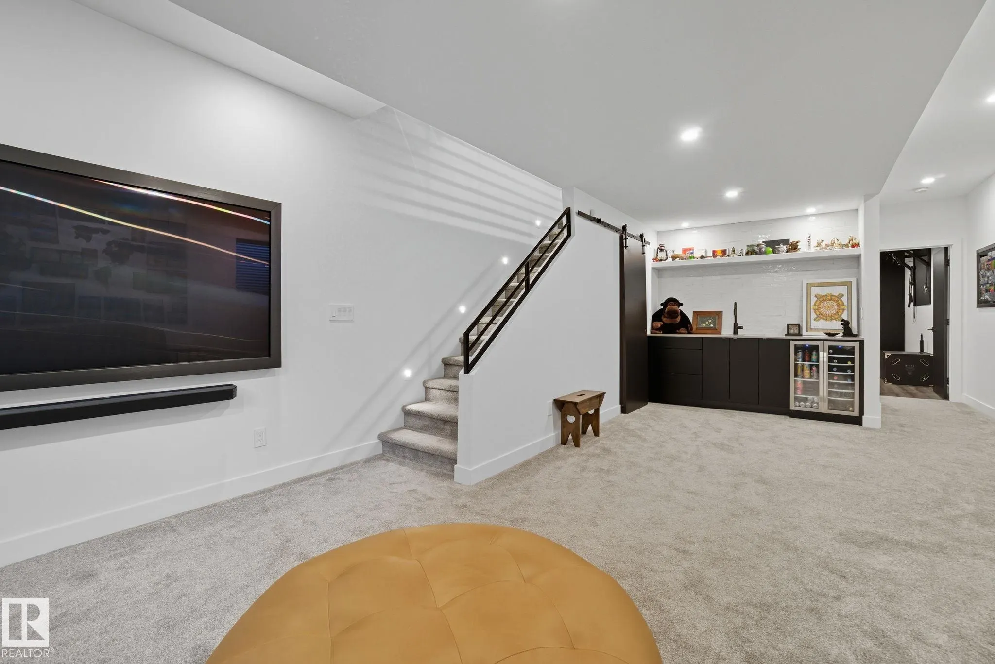 10140 90 Street