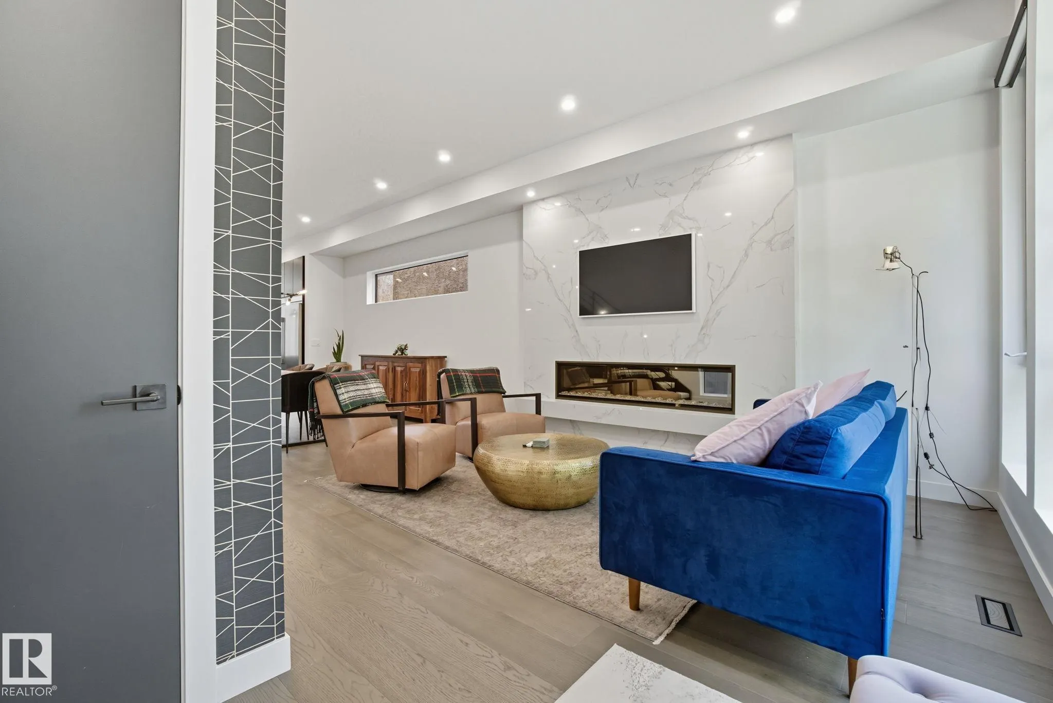 10140 90 Street