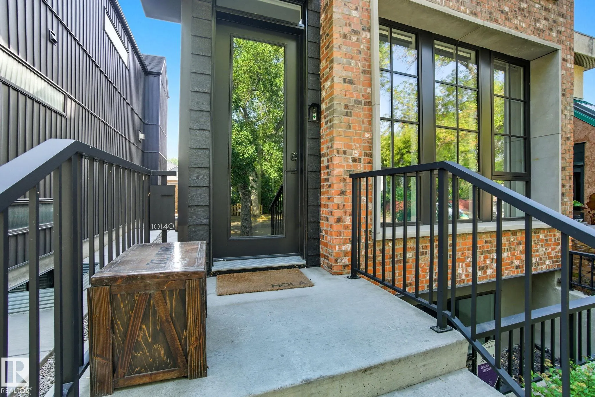 10140 90 Street