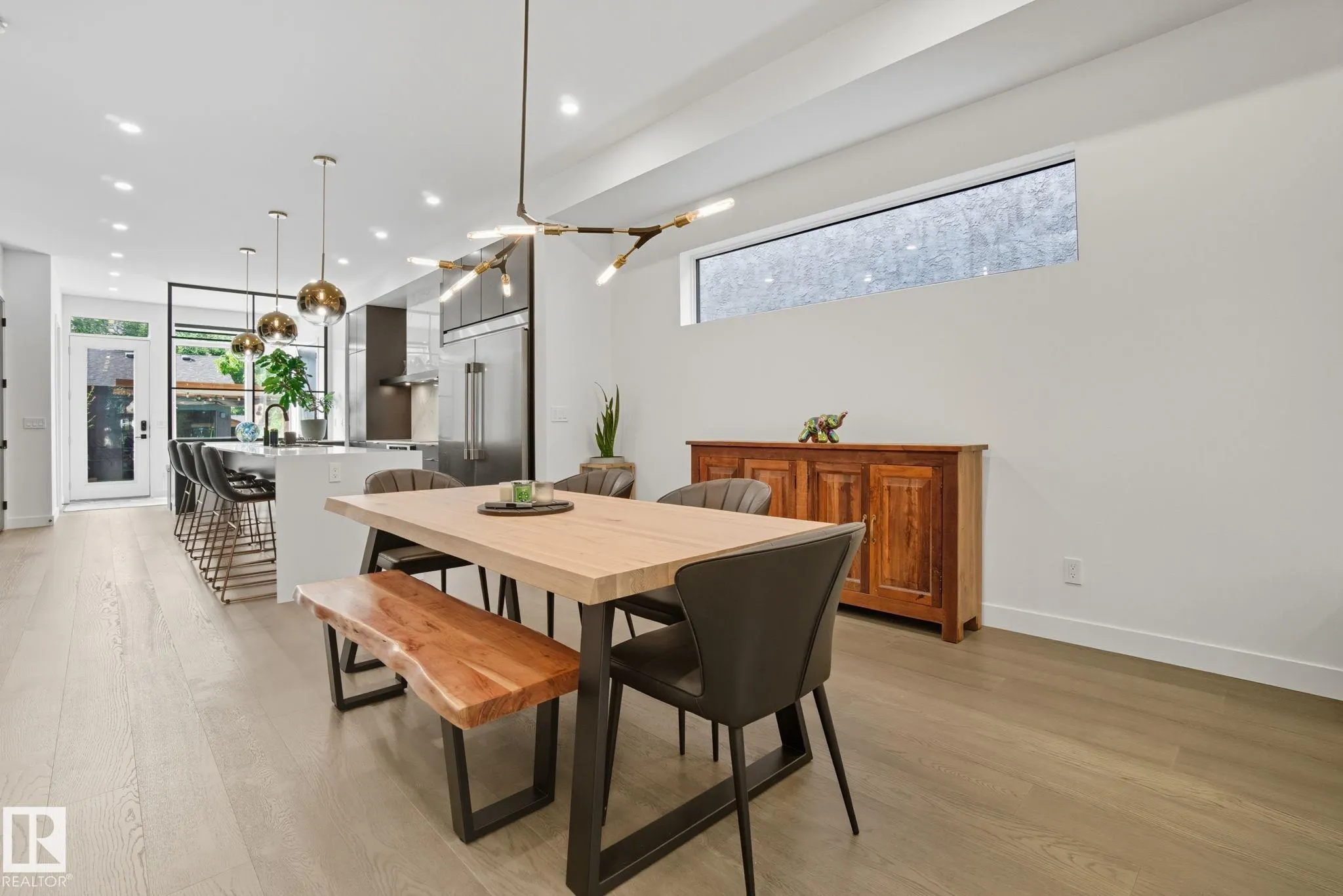 10140 90 Street