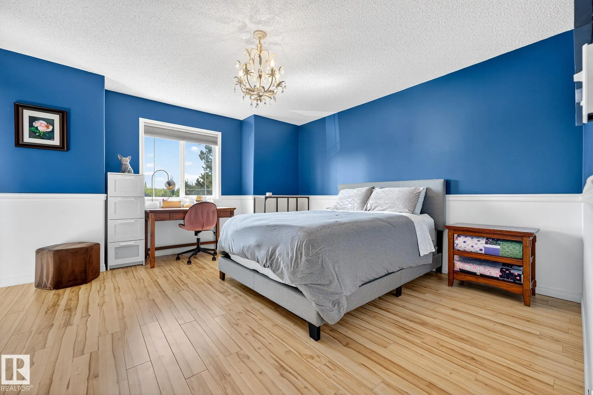 155 CROCUS Crescent