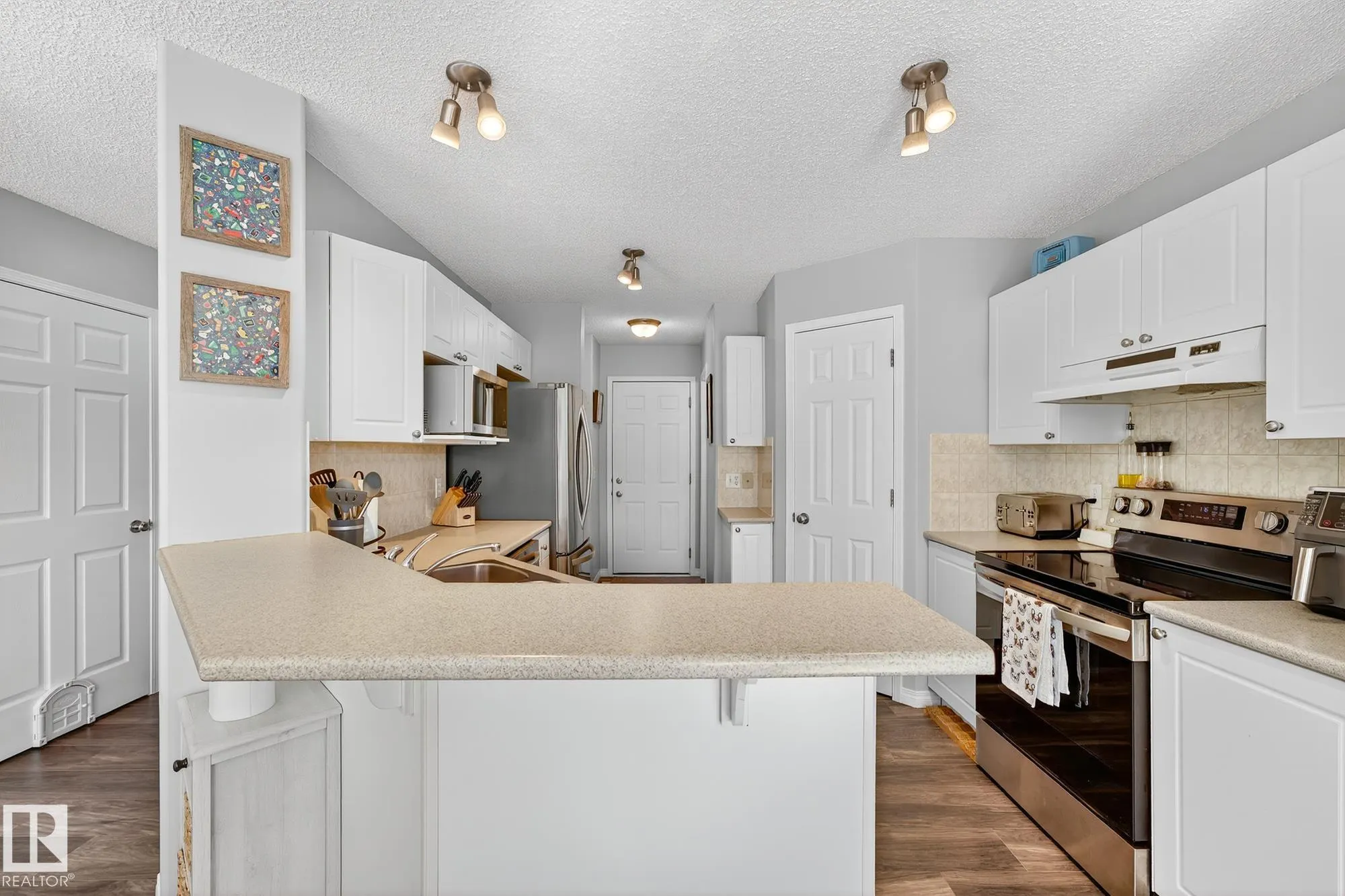 155 CROCUS Crescent