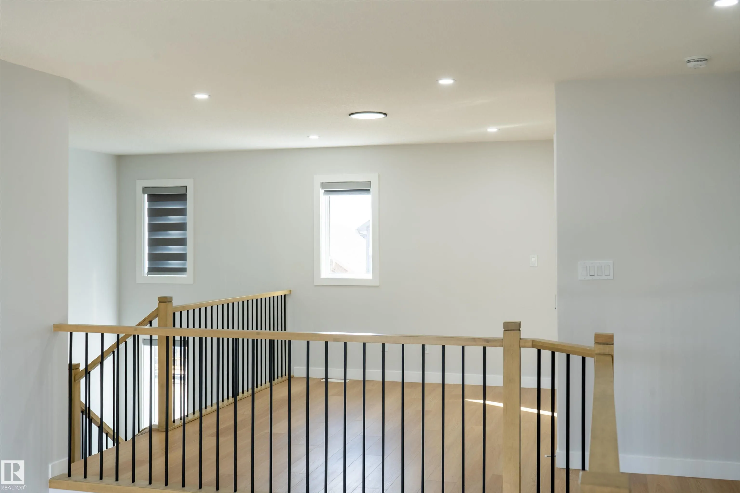 24 NORWYCK WAY