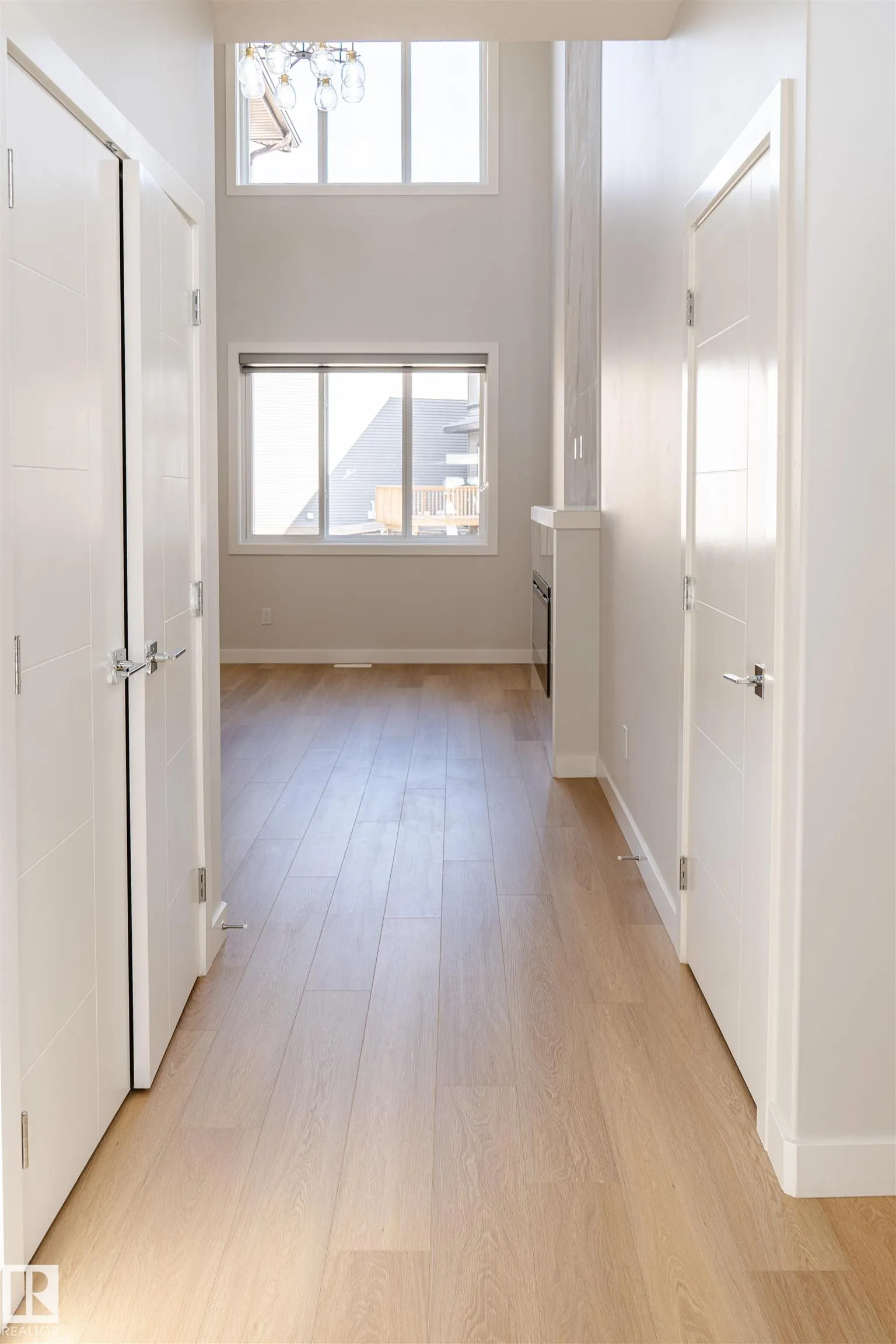 24 NORWYCK WAY