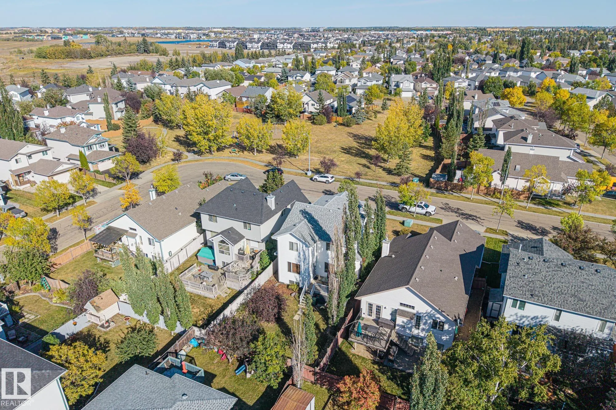 36 DAULTON Crescent