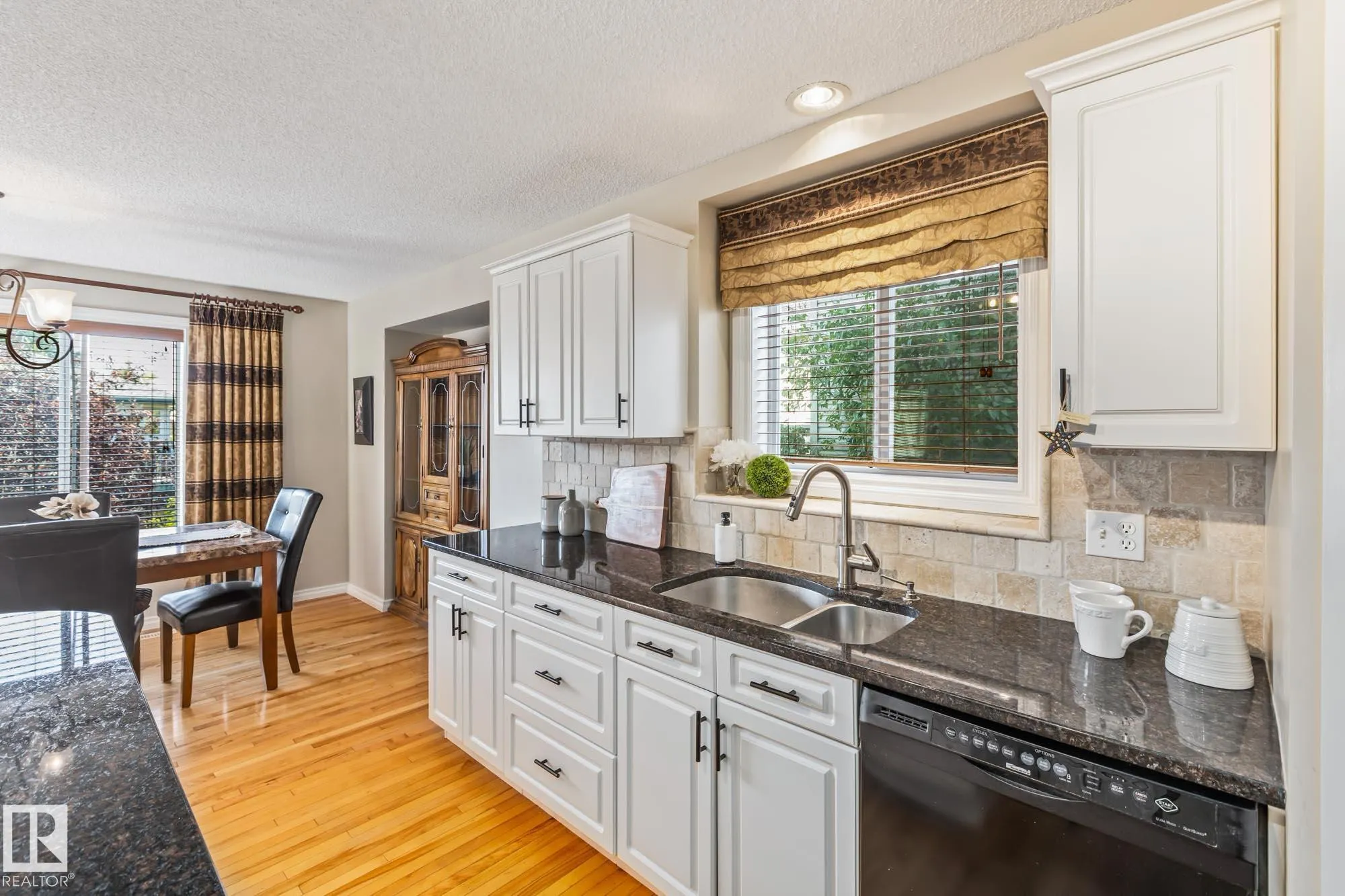 36 DAULTON Crescent