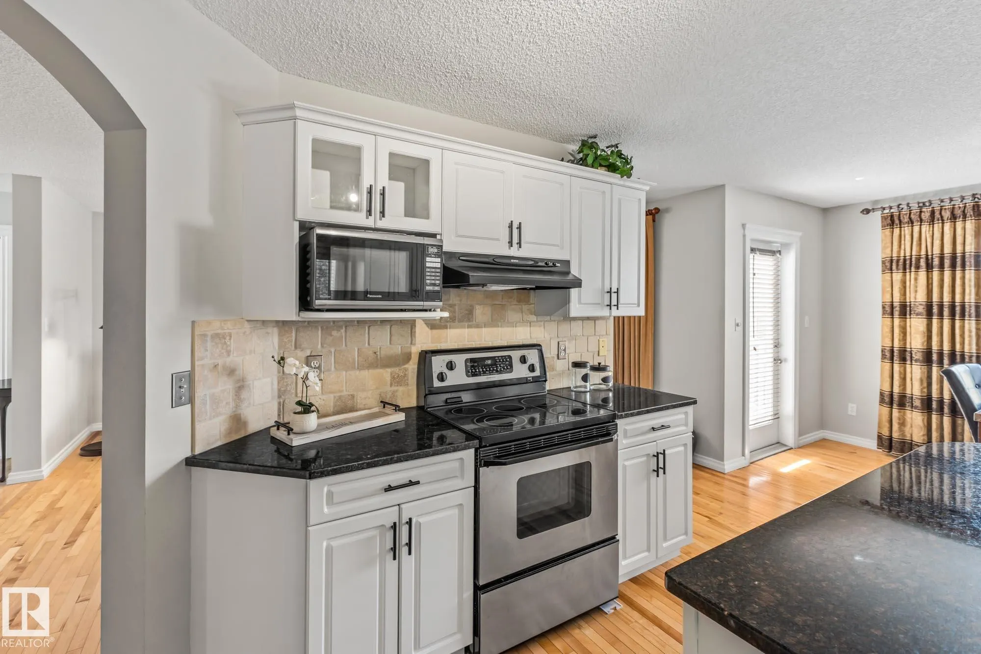 36 DAULTON Crescent