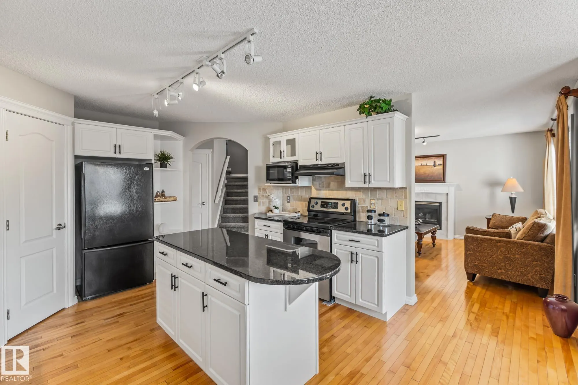 36 DAULTON Crescent