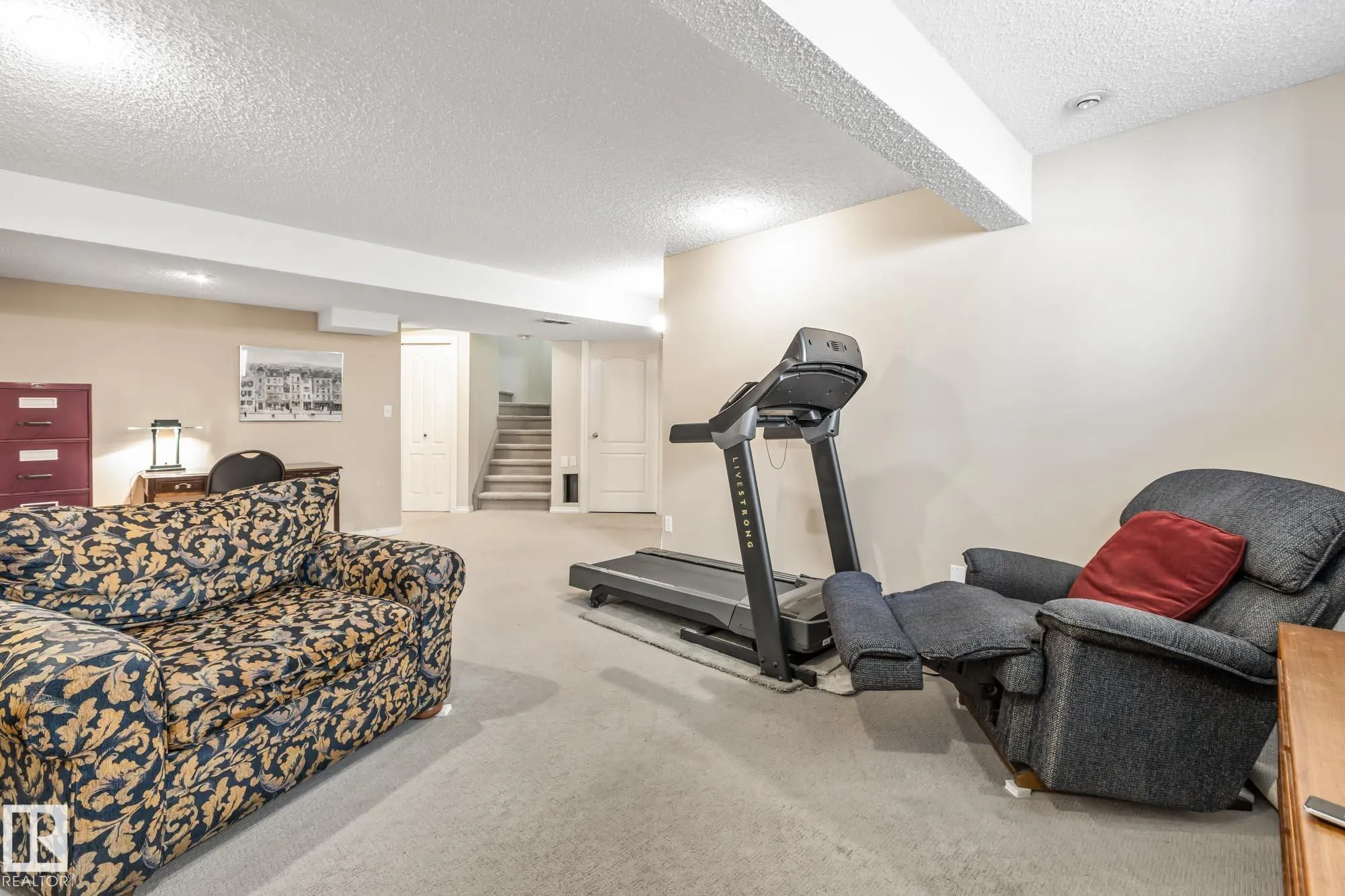 36 DAULTON Crescent