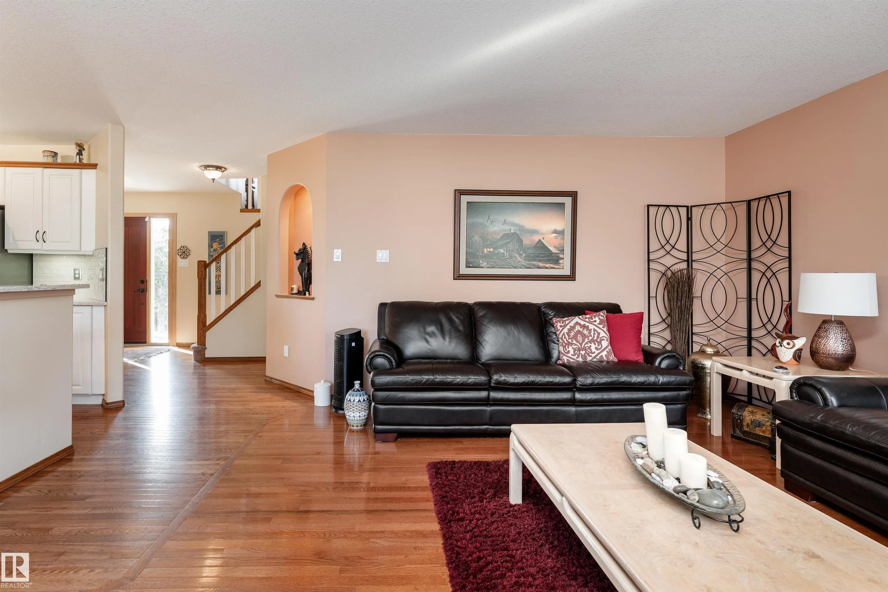 735 BALFOUR Close