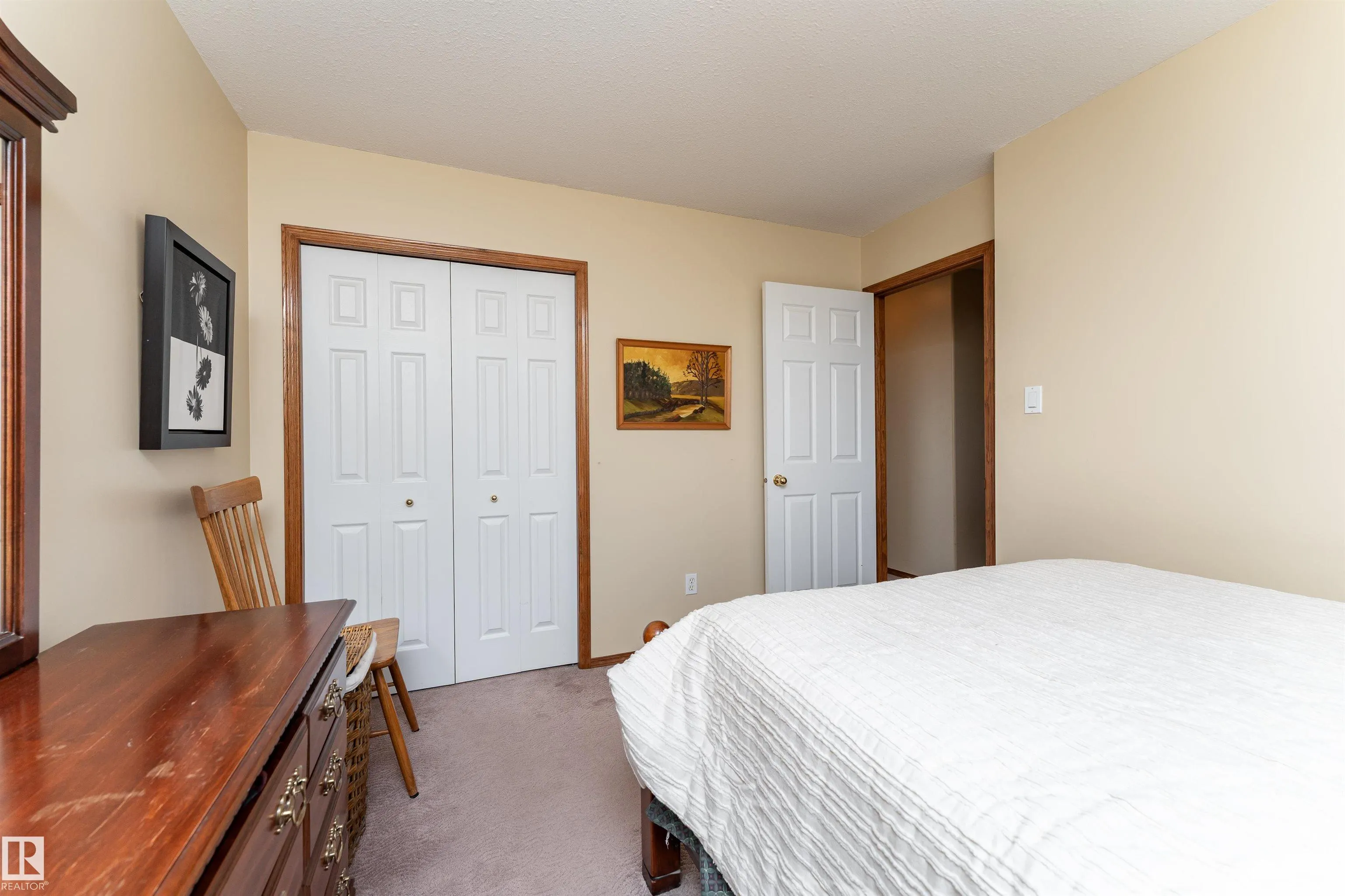 735 BALFOUR Close