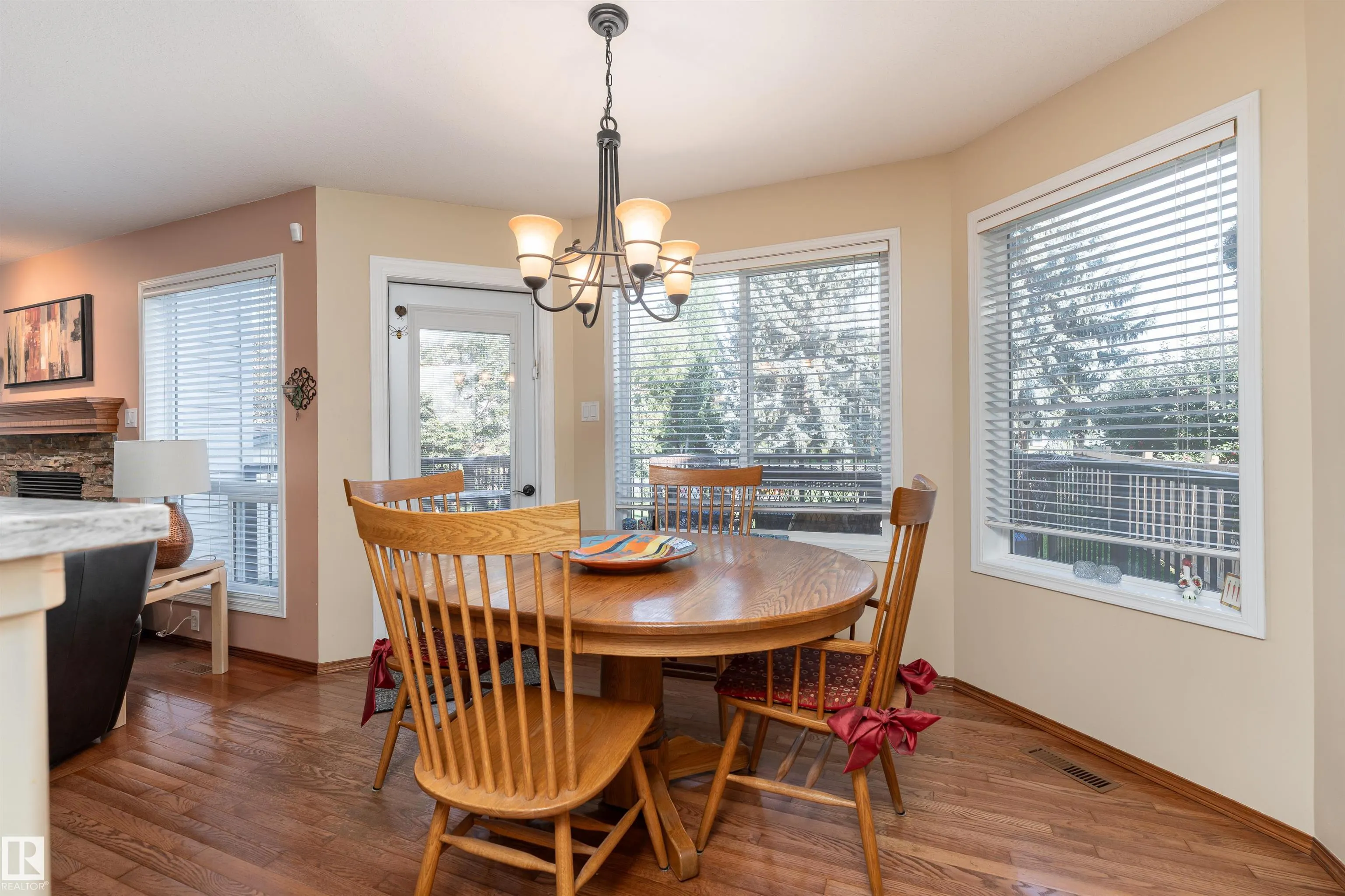 735 BALFOUR Close