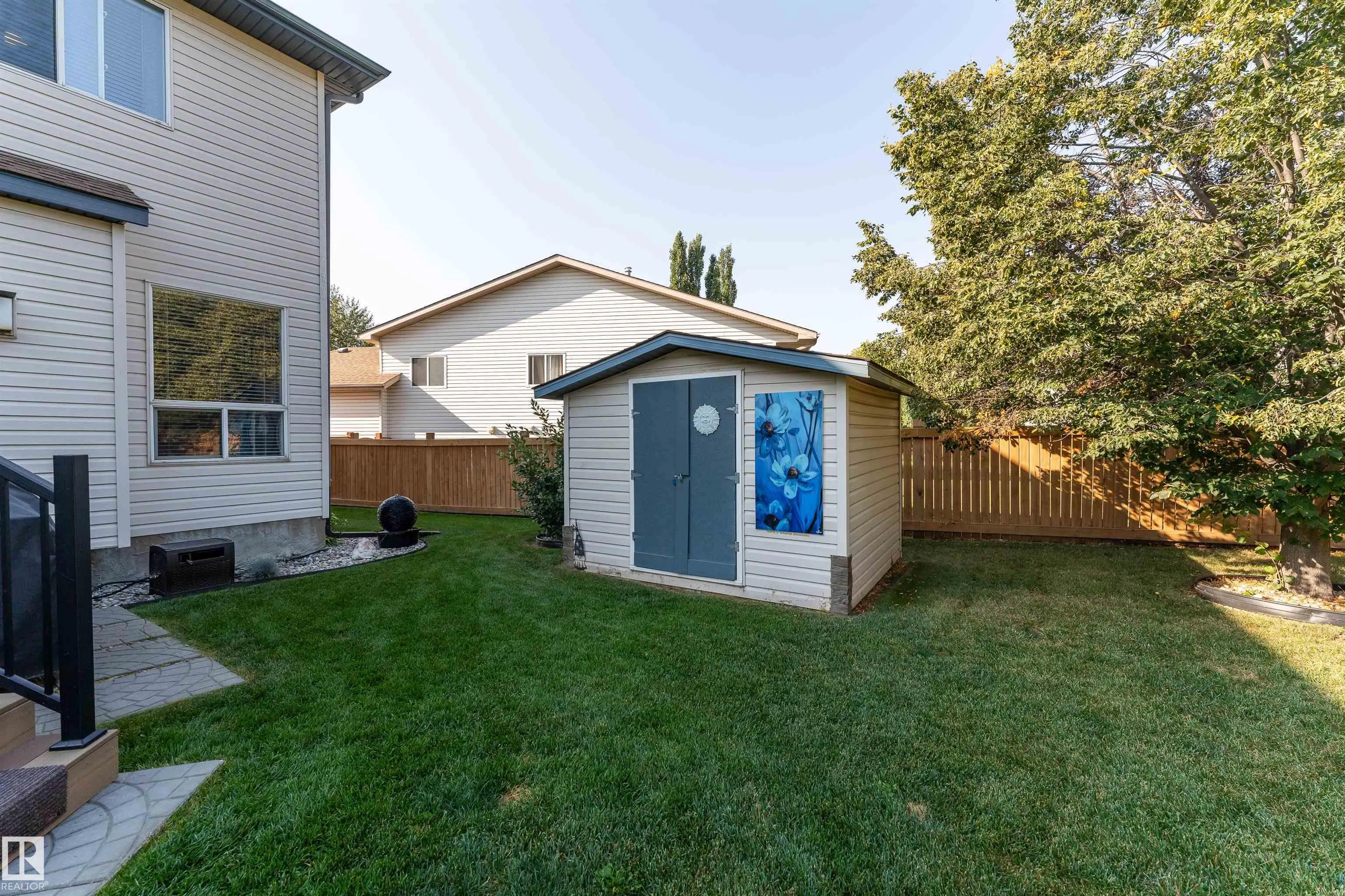 735 BALFOUR Close