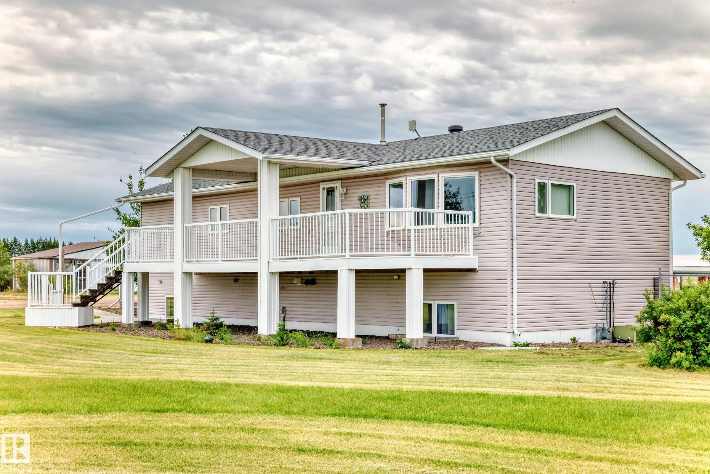 25027 TWP RD 484