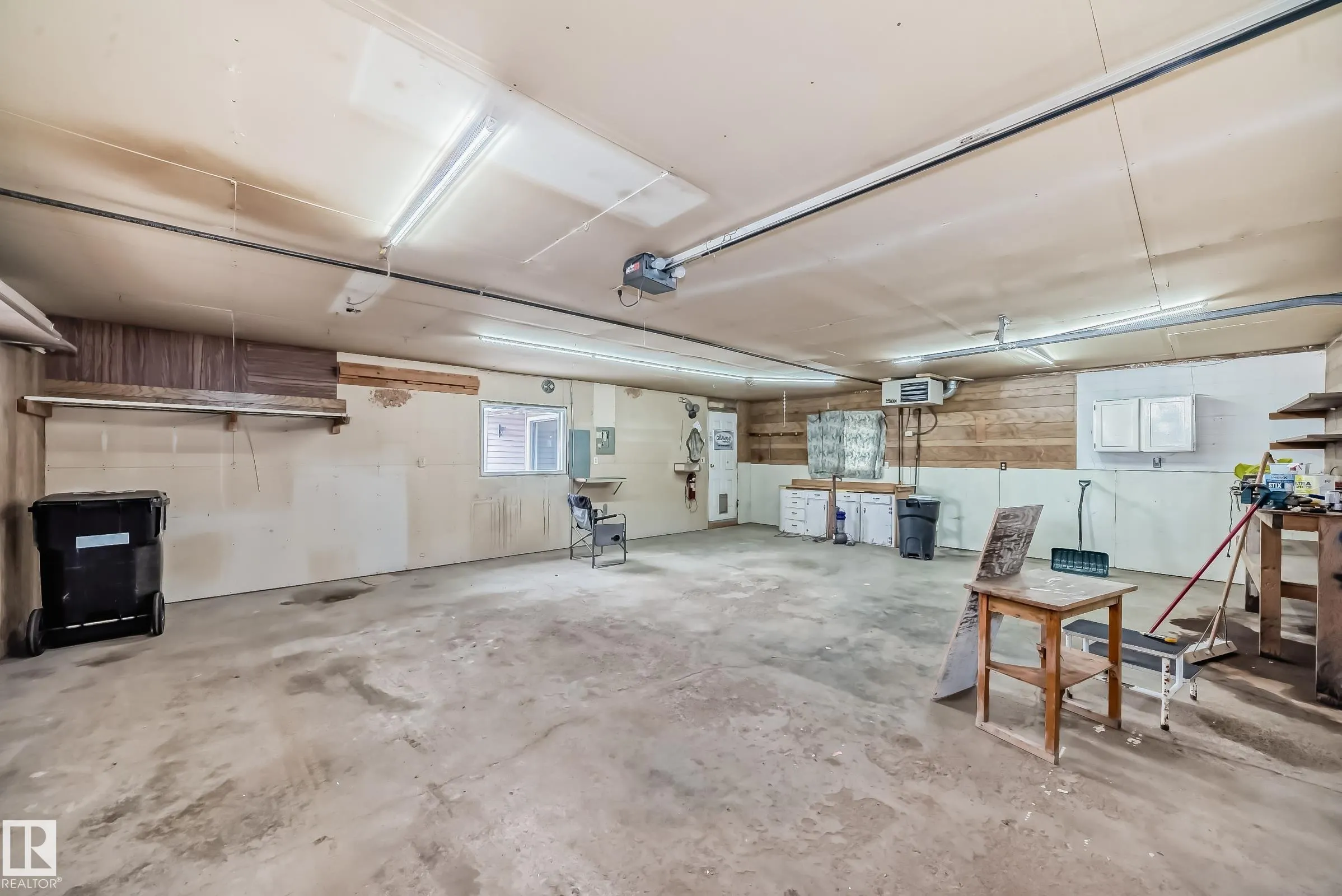 25027 TWP RD 484