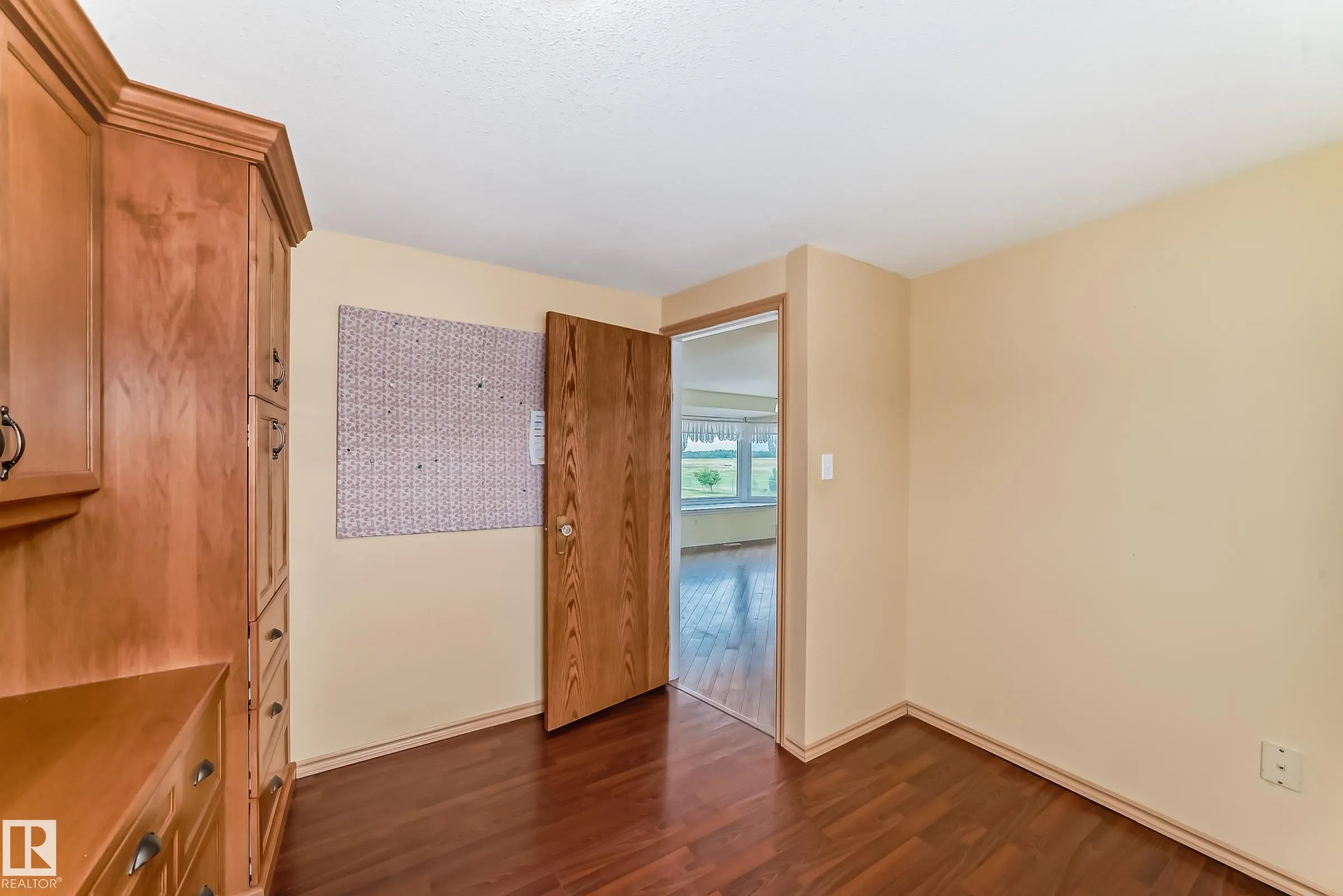 25027 TWP RD 484