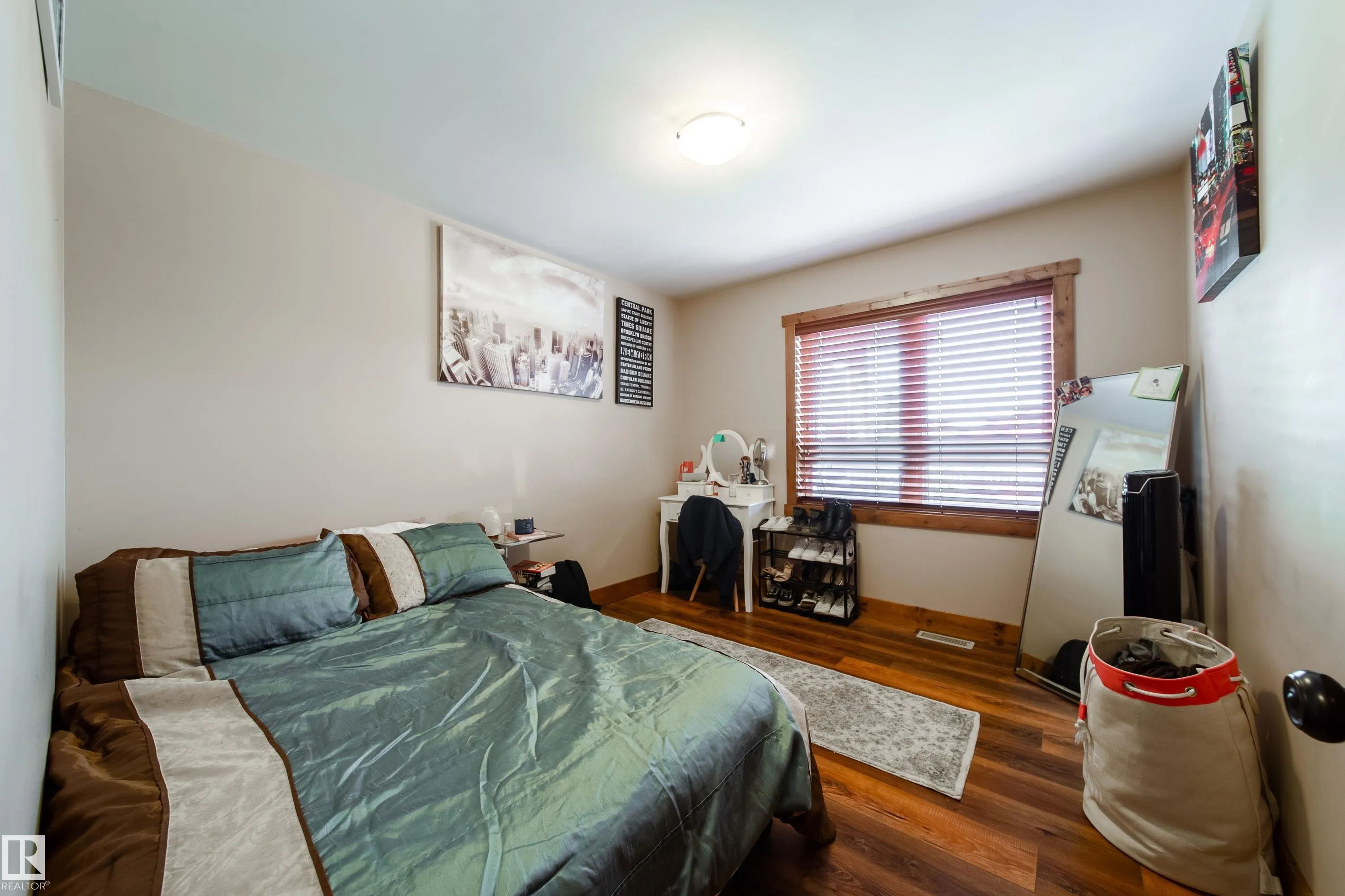 503 GRAYBRIAR Green