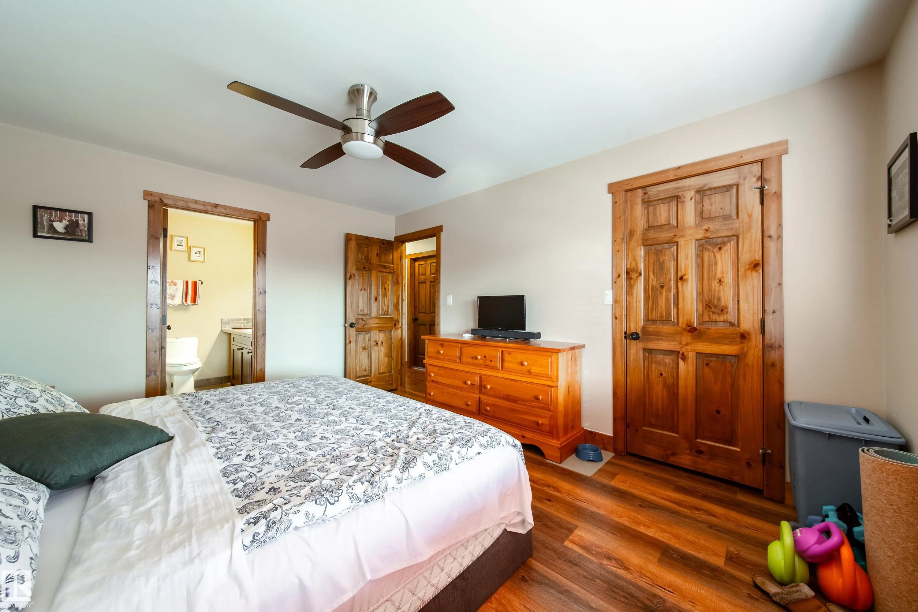 503 GRAYBRIAR Green
