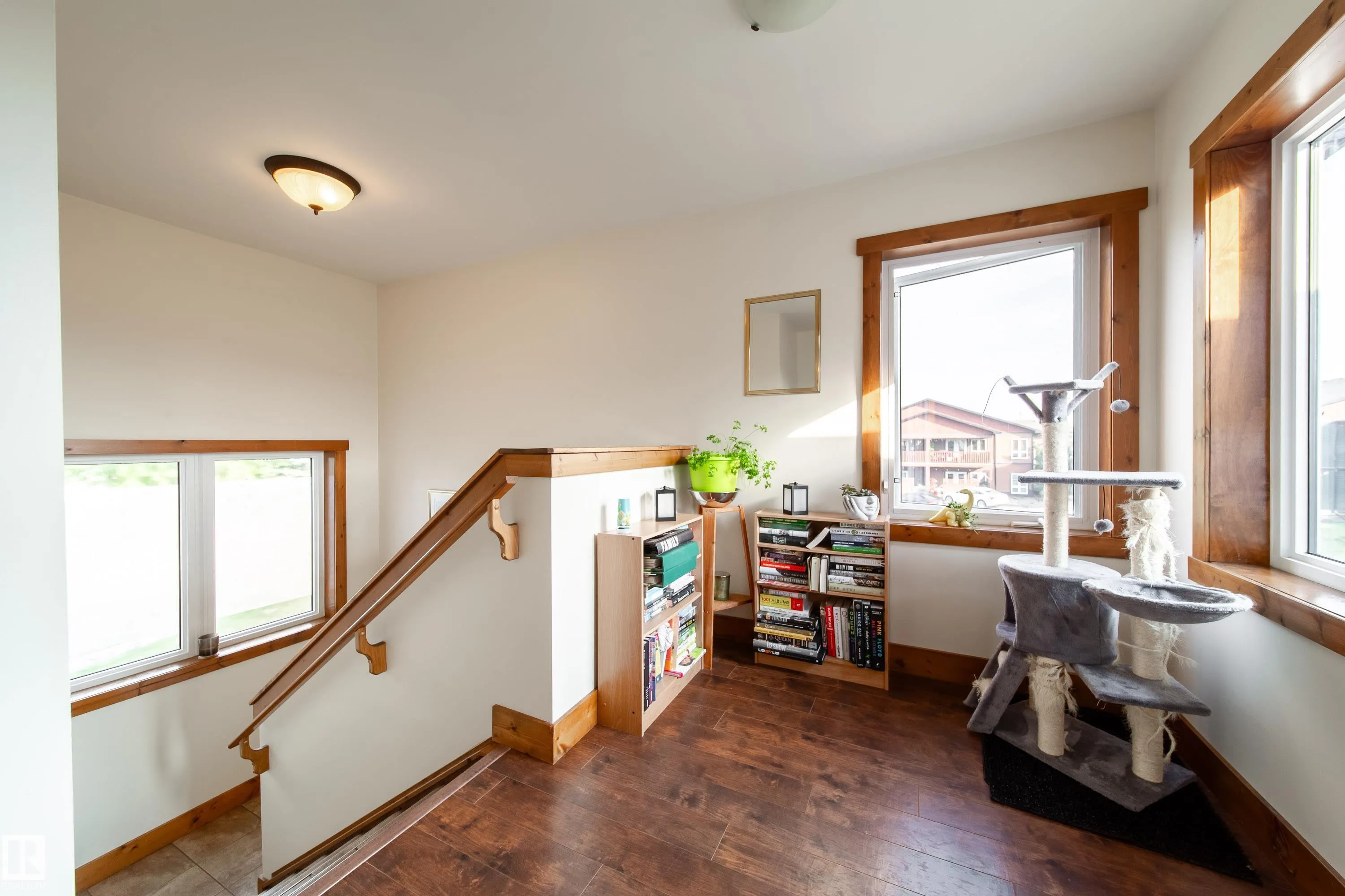 503 GRAYBRIAR Green