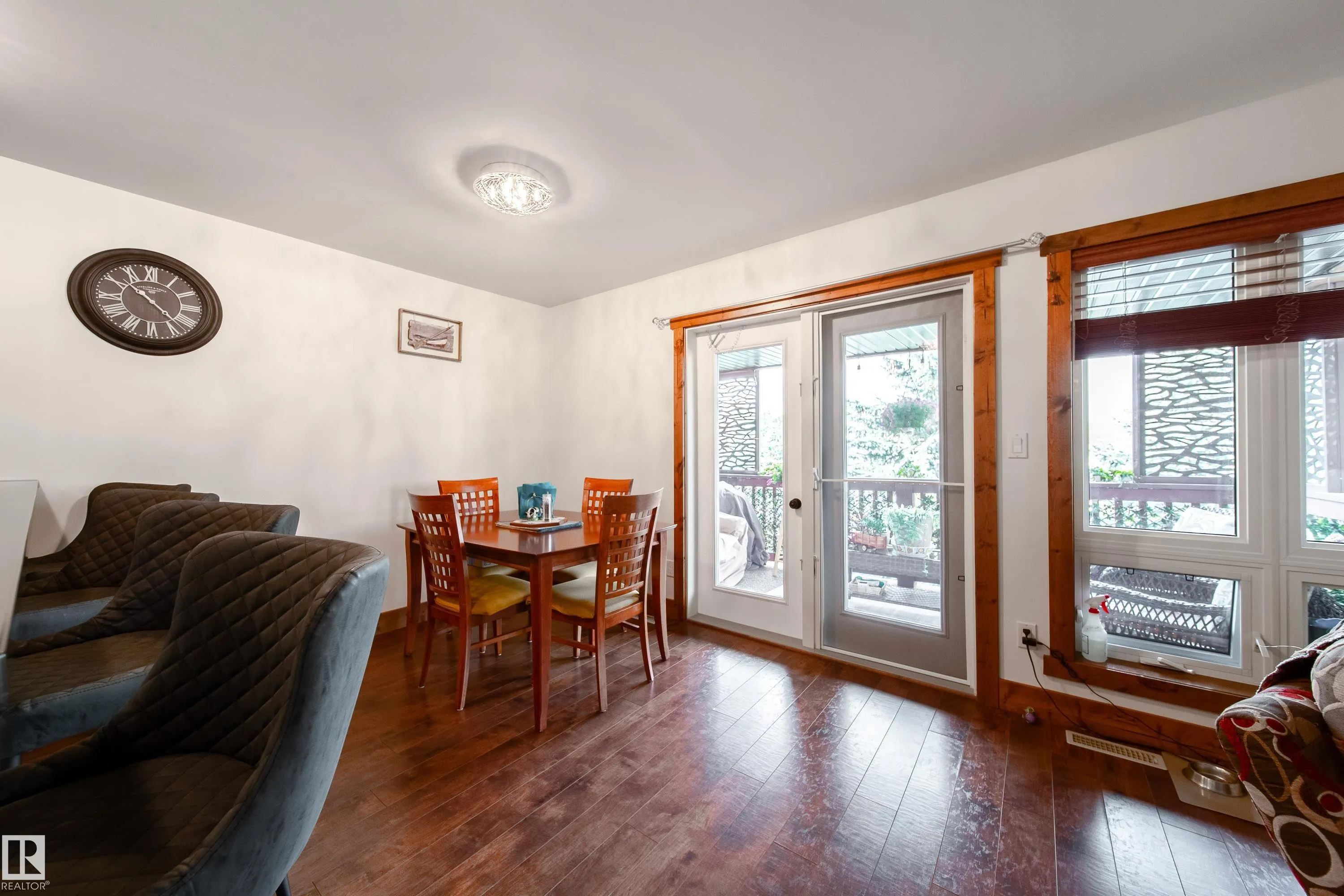 503 GRAYBRIAR Green