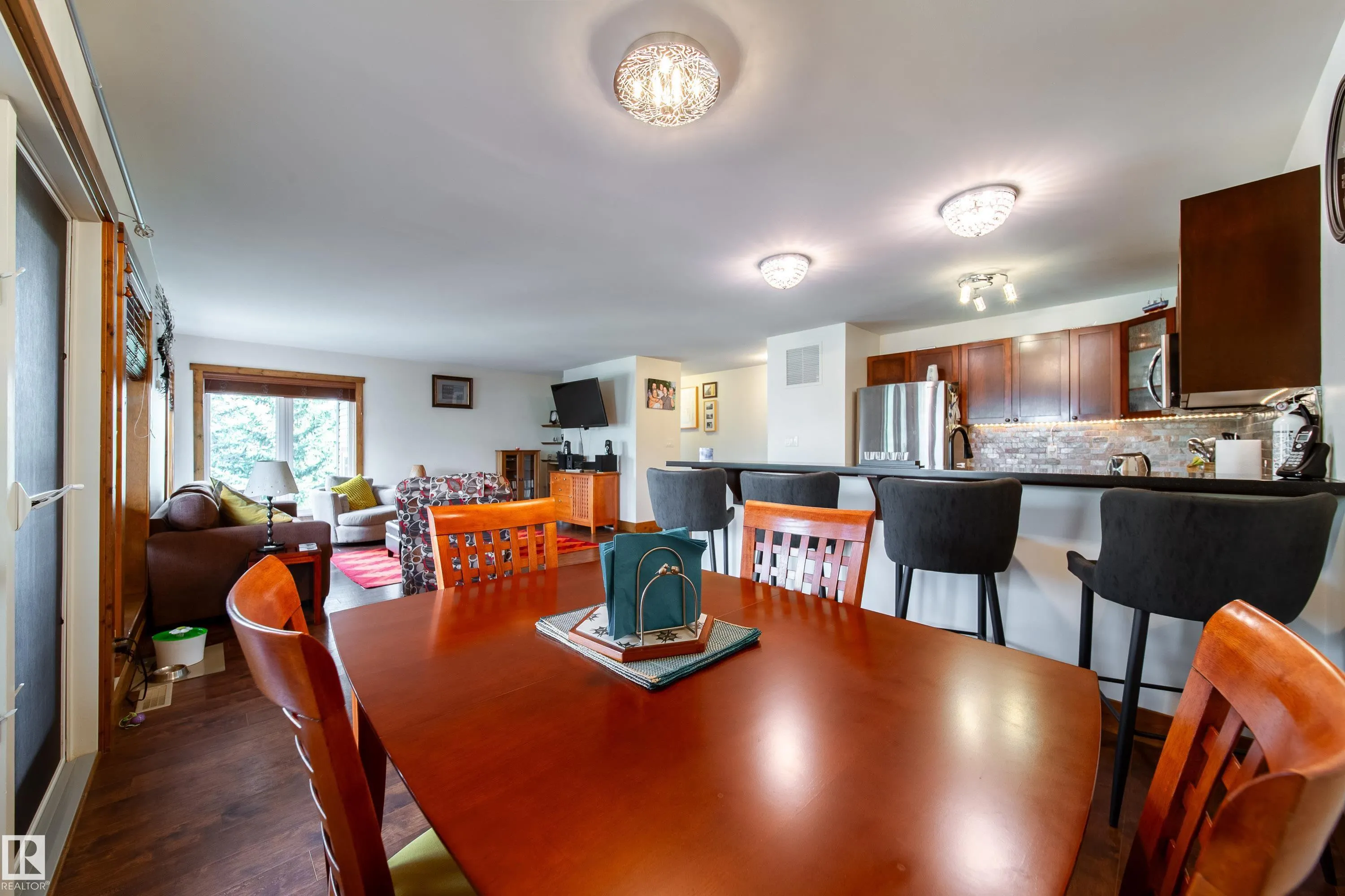 503 GRAYBRIAR Green