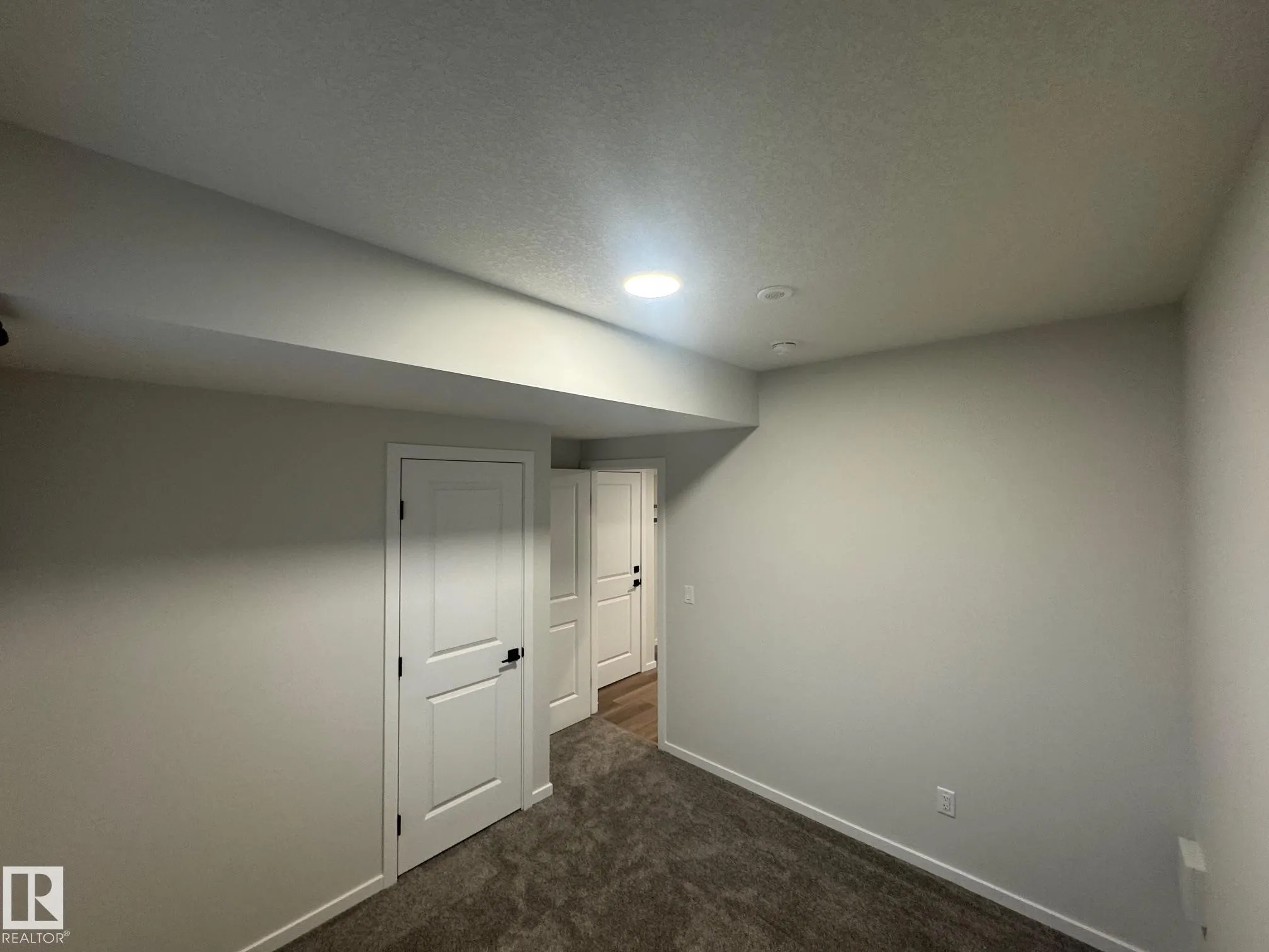 19 SERENO Lane