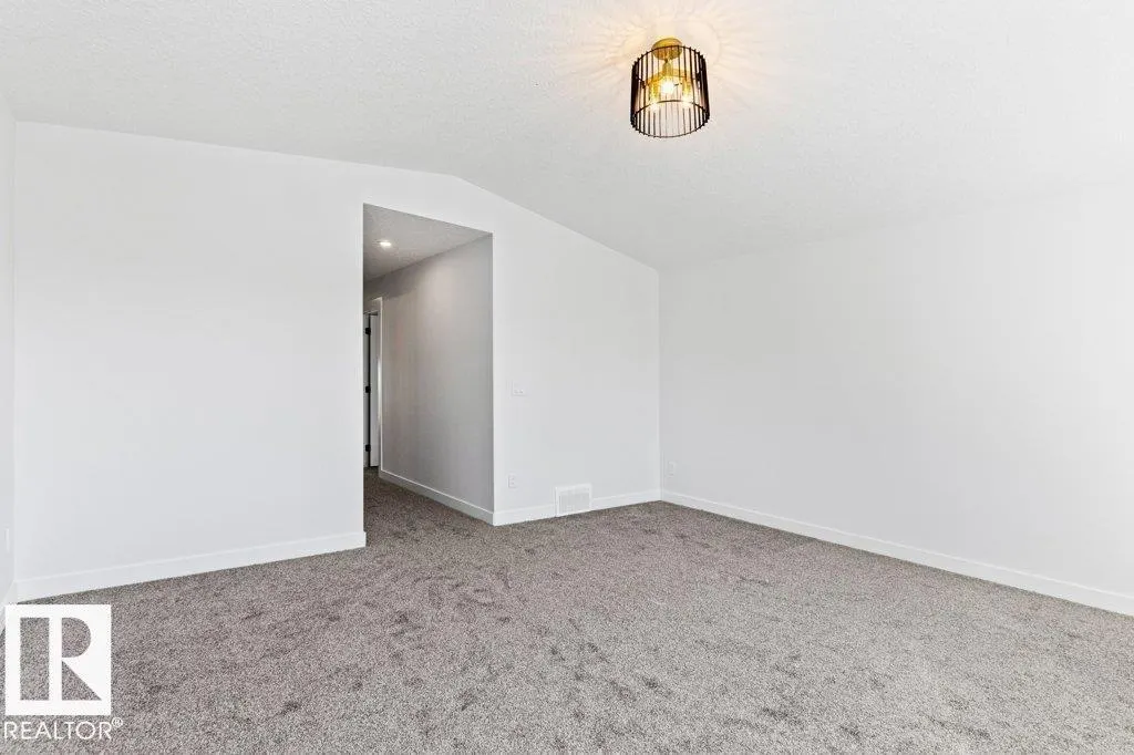 5018 53 ave