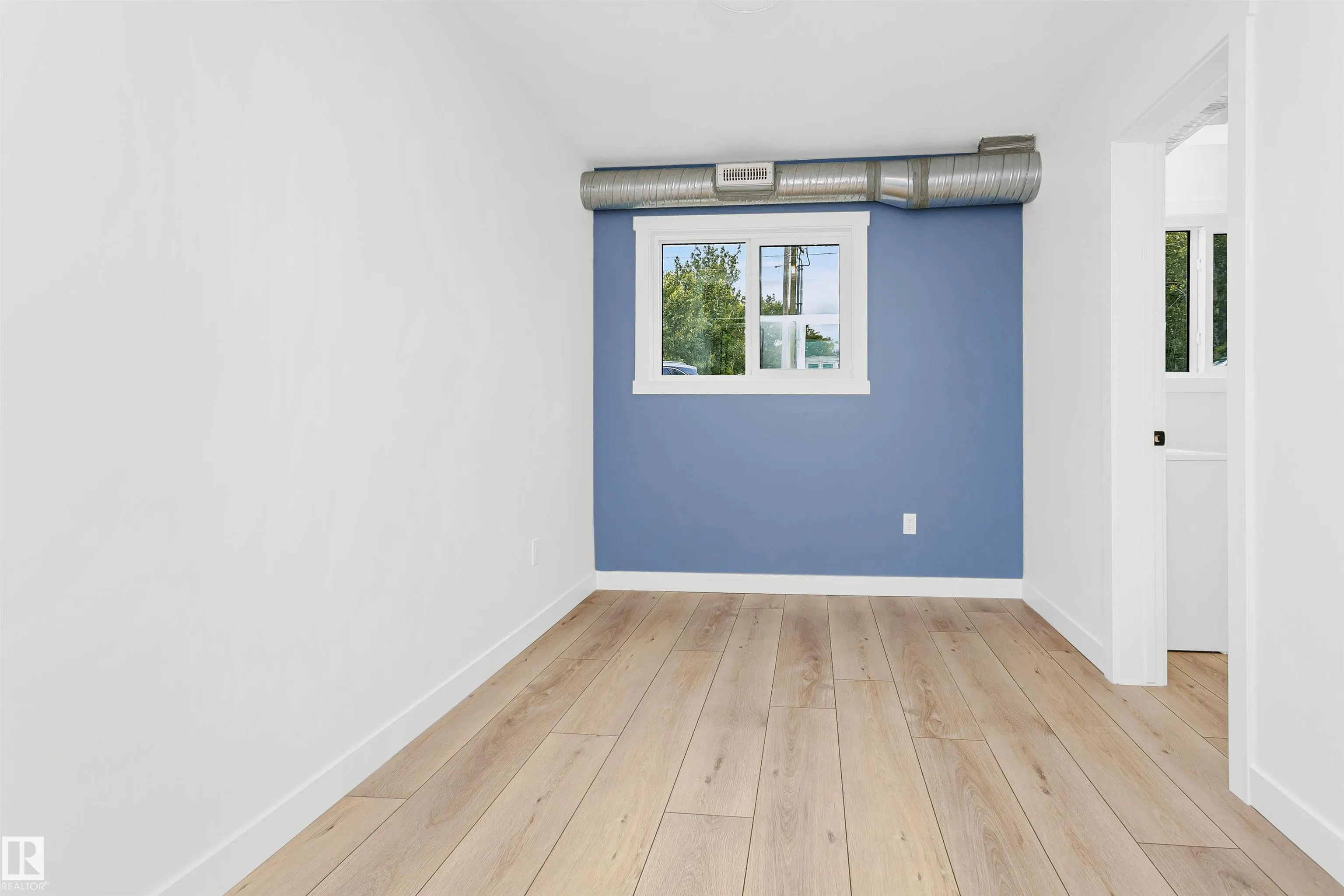 24, 55022 STE. ANNE Trail