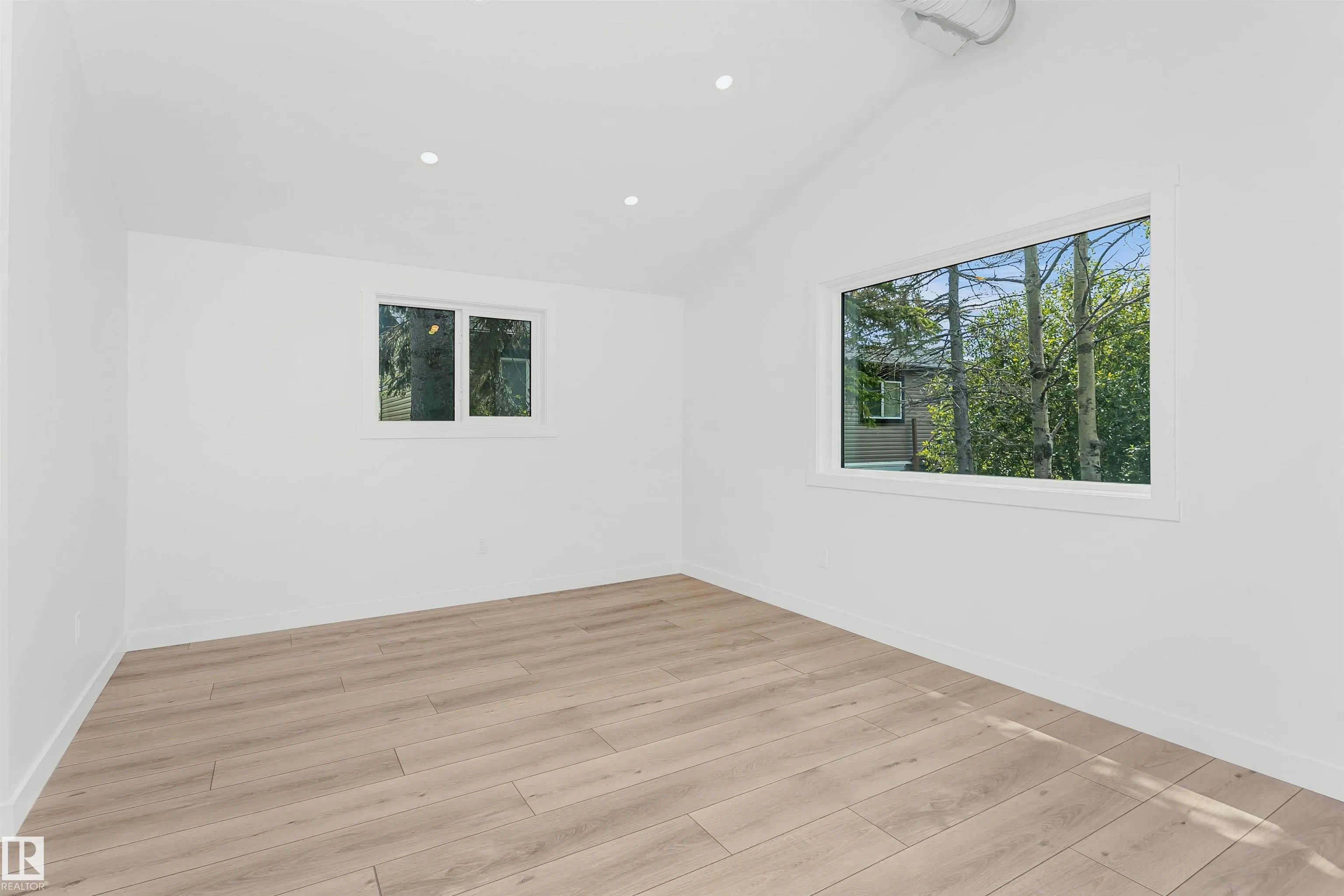 24, 55022 STE. ANNE Trail